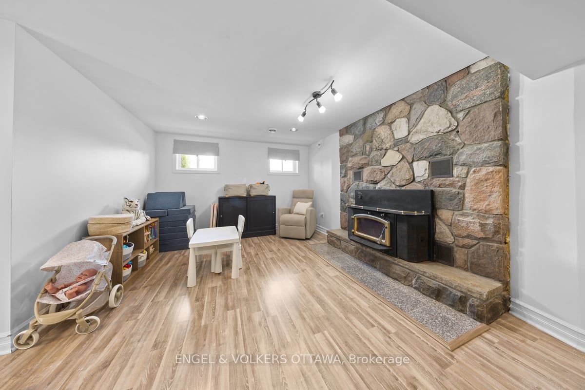 1393 Sutherland Drive Property Photo 31