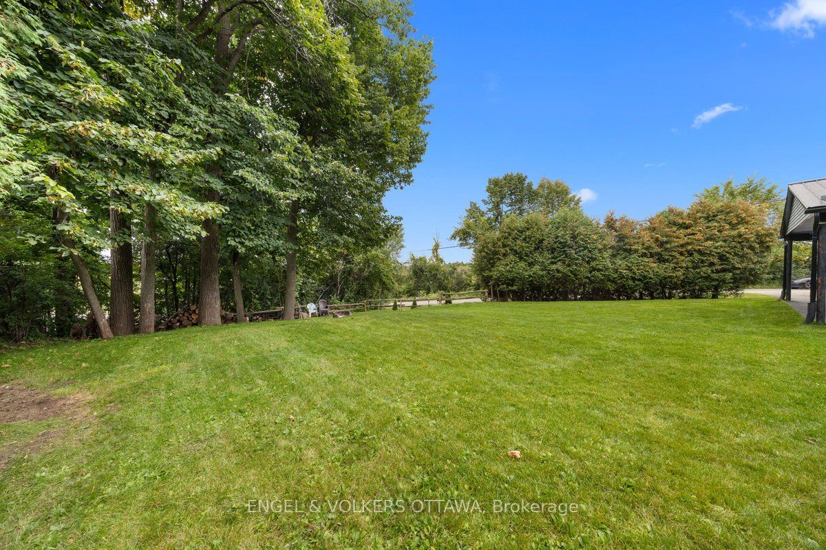 1393 Sutherland Drive Property Photo 42