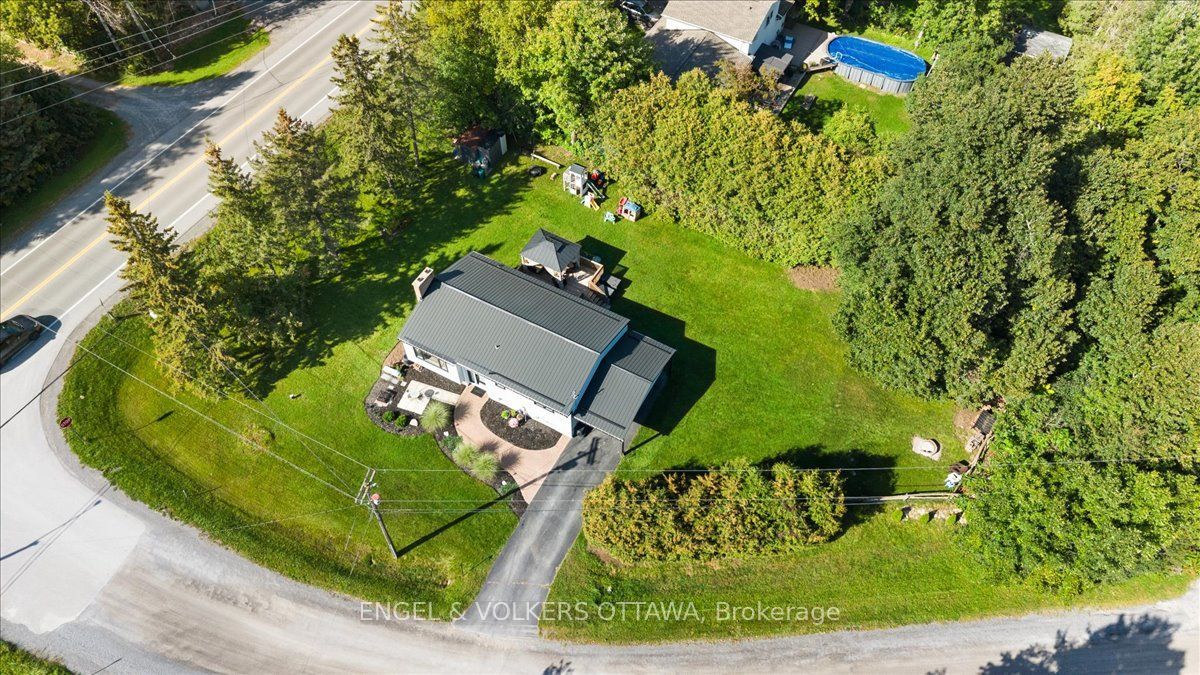 1393 Sutherland Drive Property Photo 44