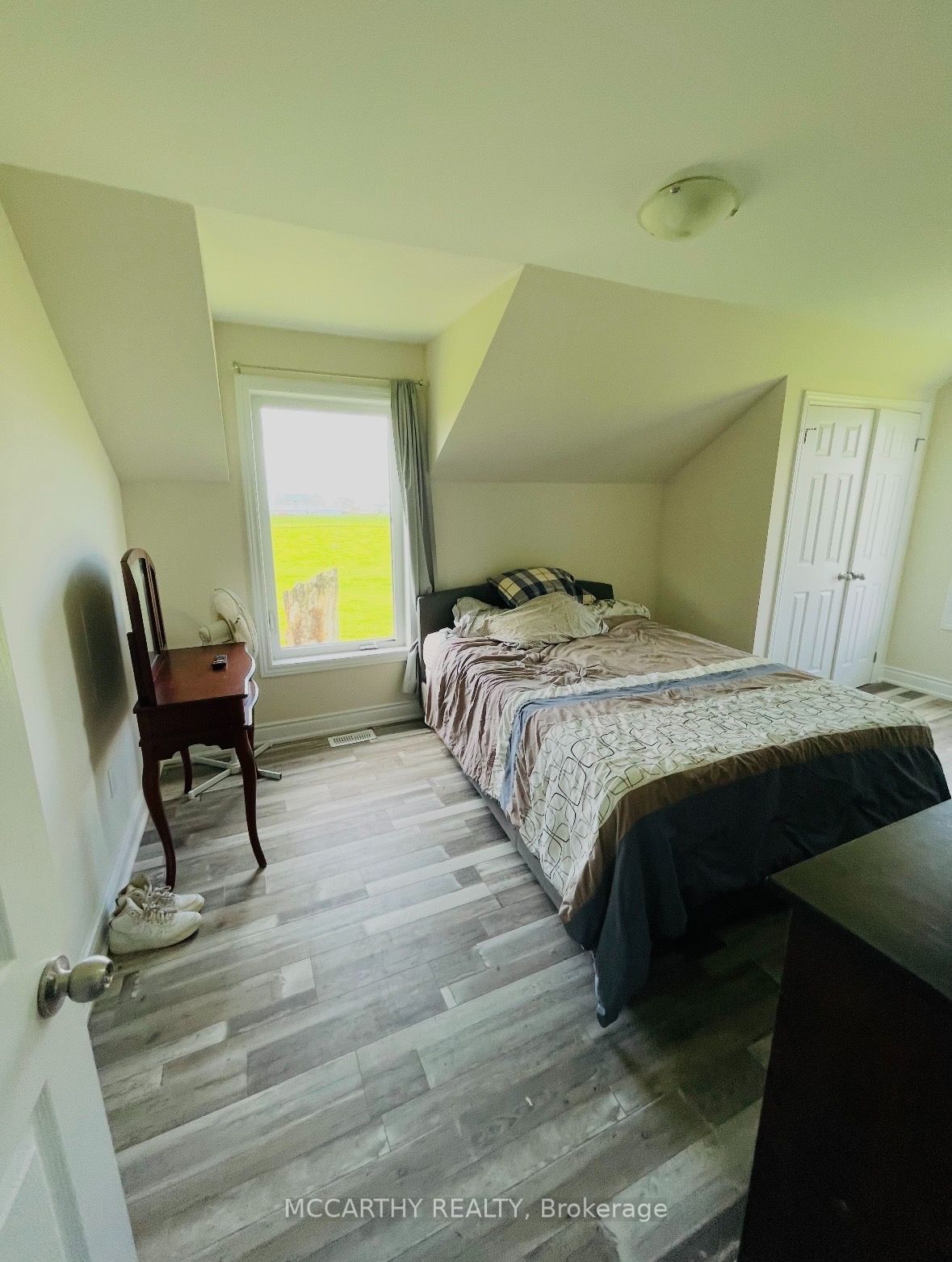 307517 Centre Line A Property Photo 12