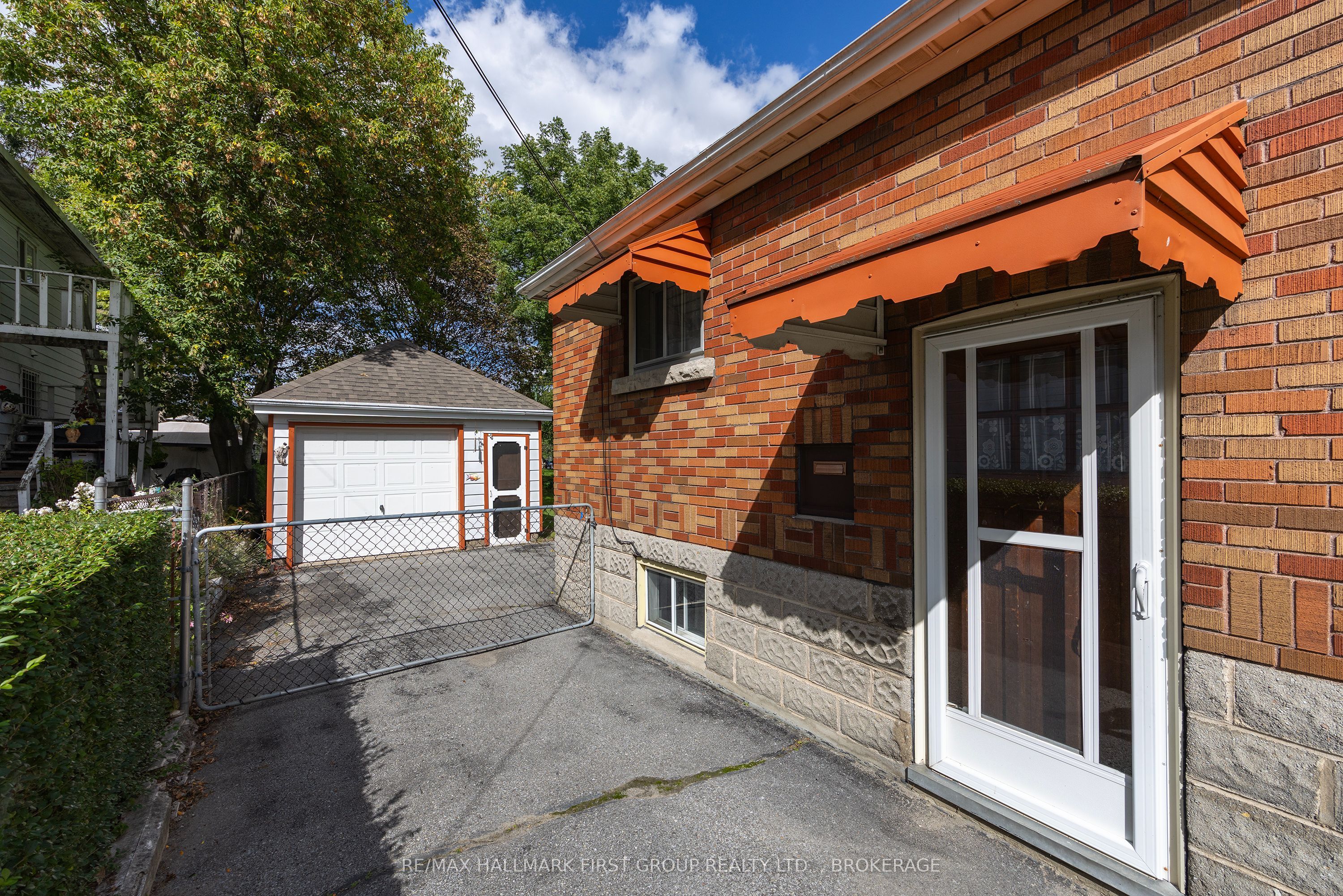 49 Park Street Property Photo 3