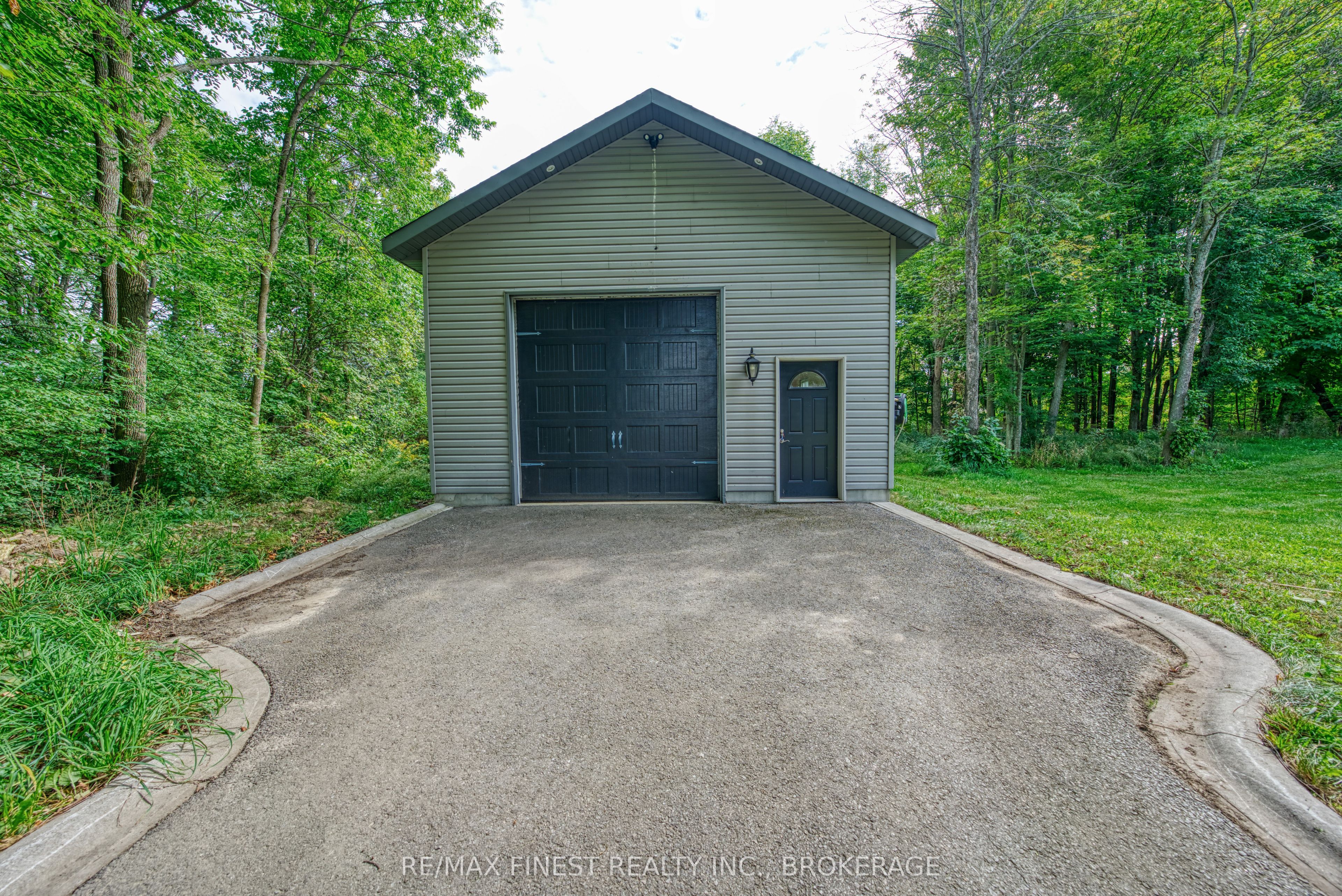 10 Owen Avenue Property Photo 43