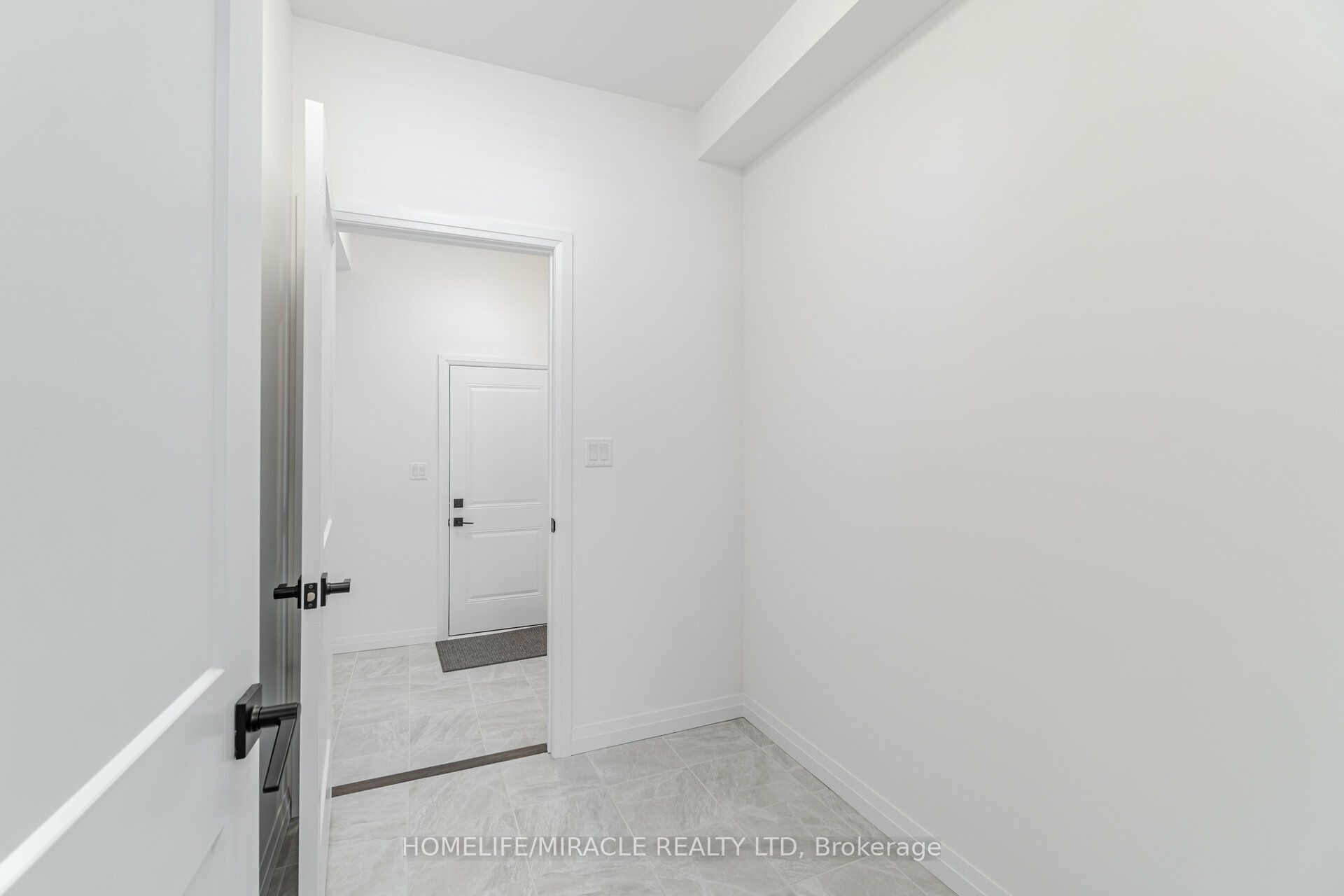 105 Court Drive Property Photo 19