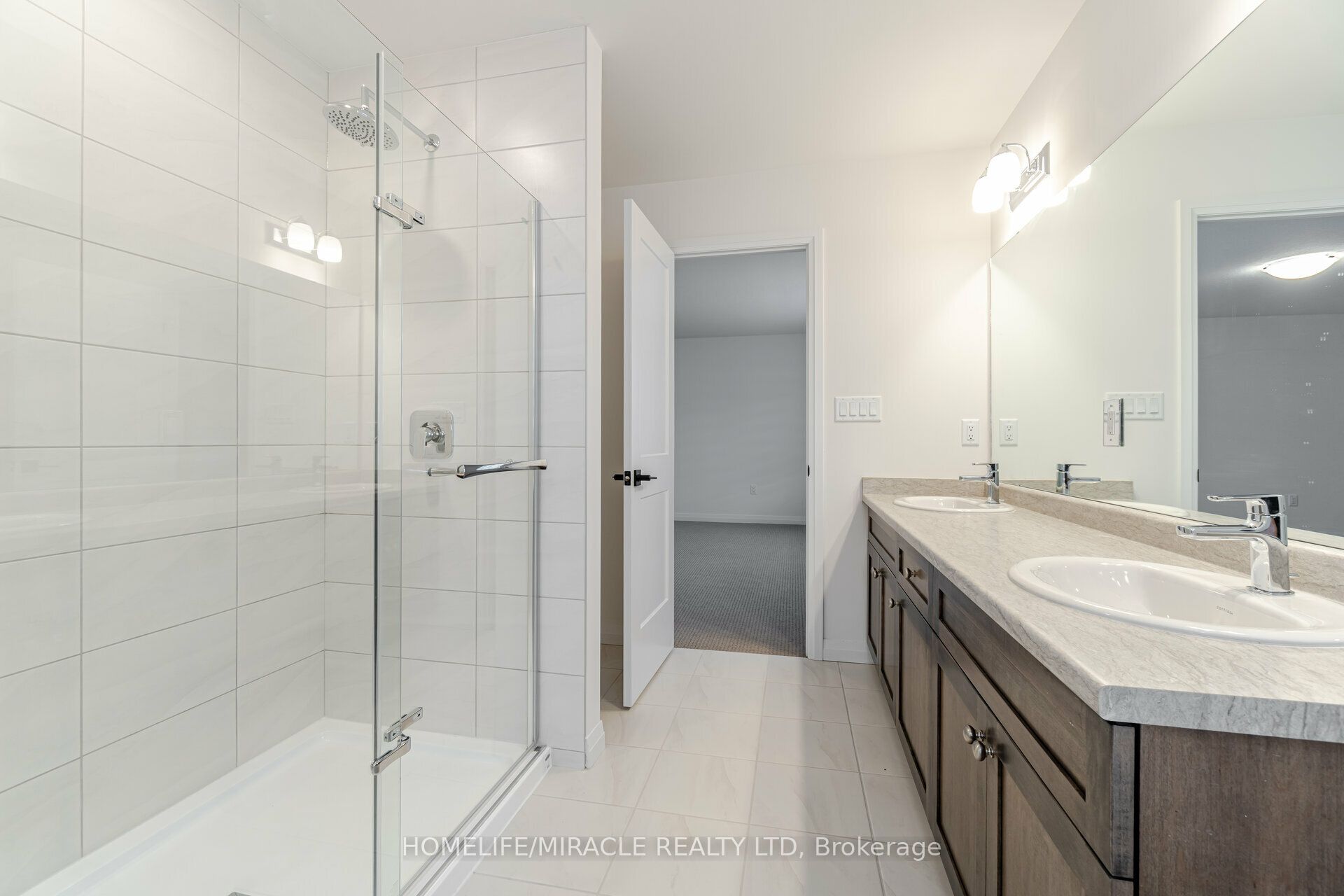 105 Court Drive Property Photo 33