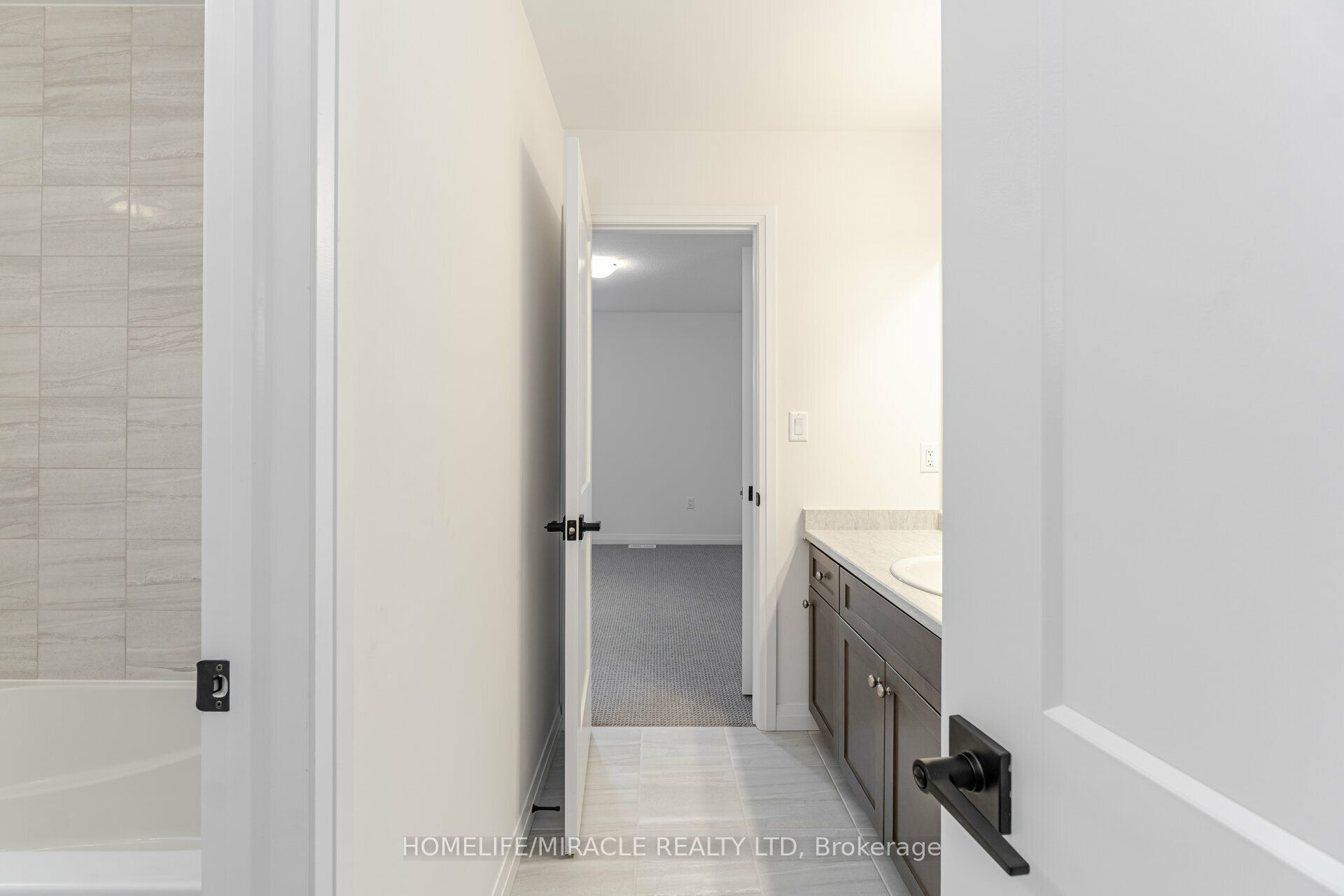 105 Court Drive Property Photo 41