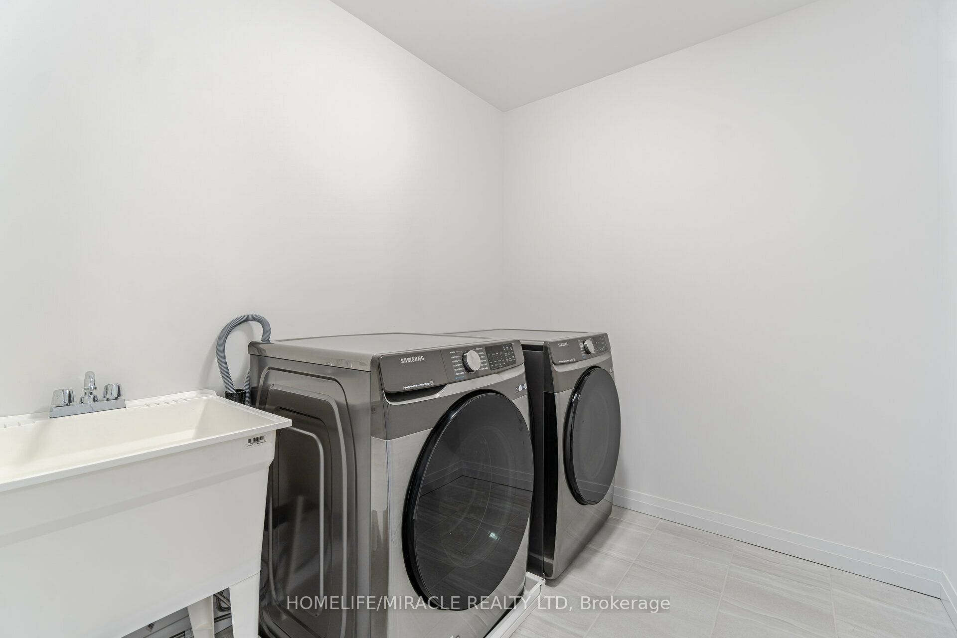 105 Court Drive Property Photo 46