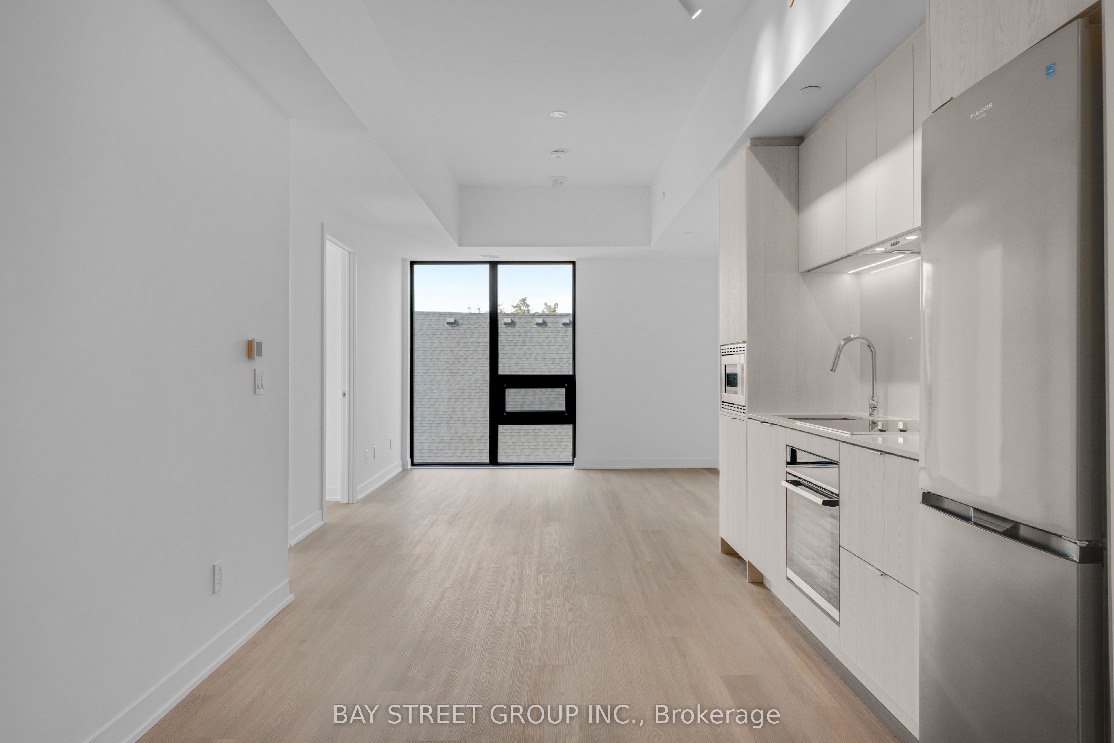 91 John Street N 501 Property Photo 12