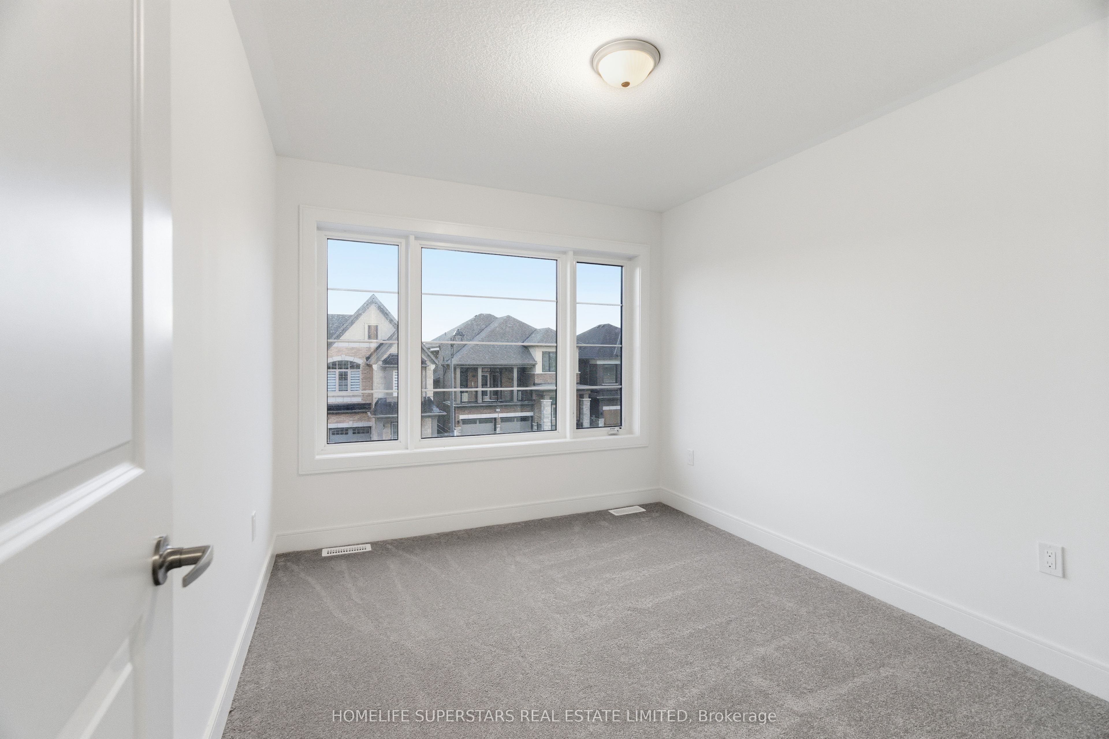 25 Mundell Road Property Photo 27