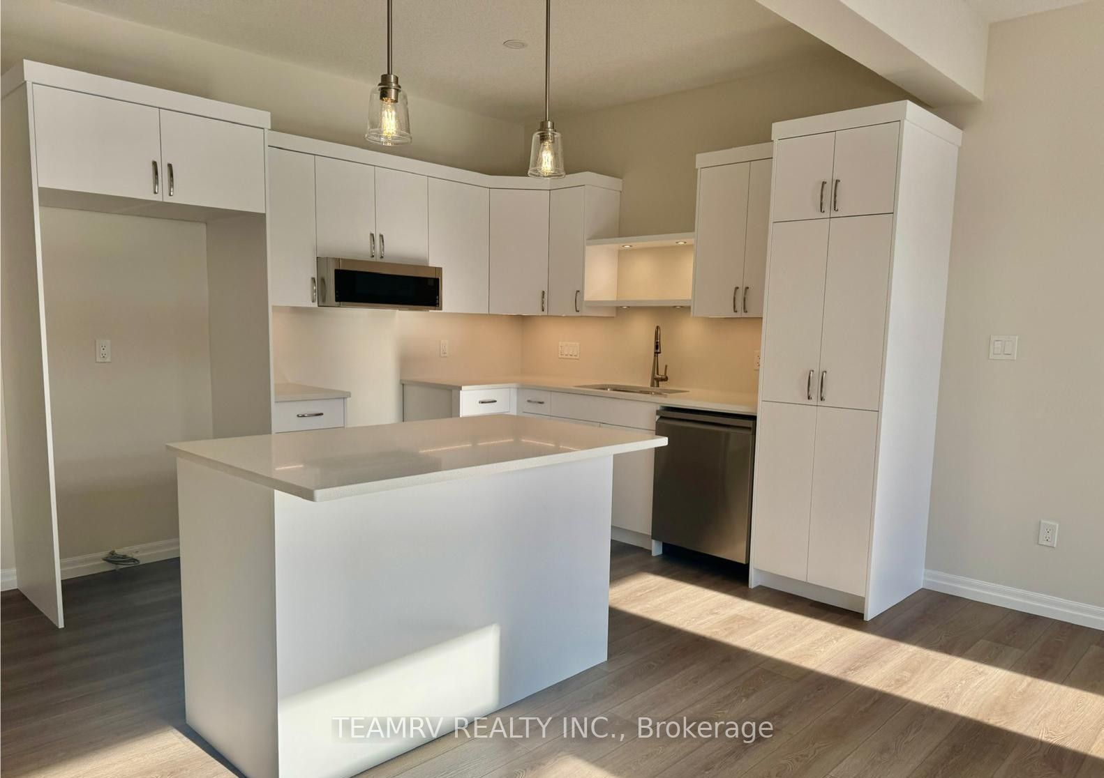 35 Canary Street Property Photo 5