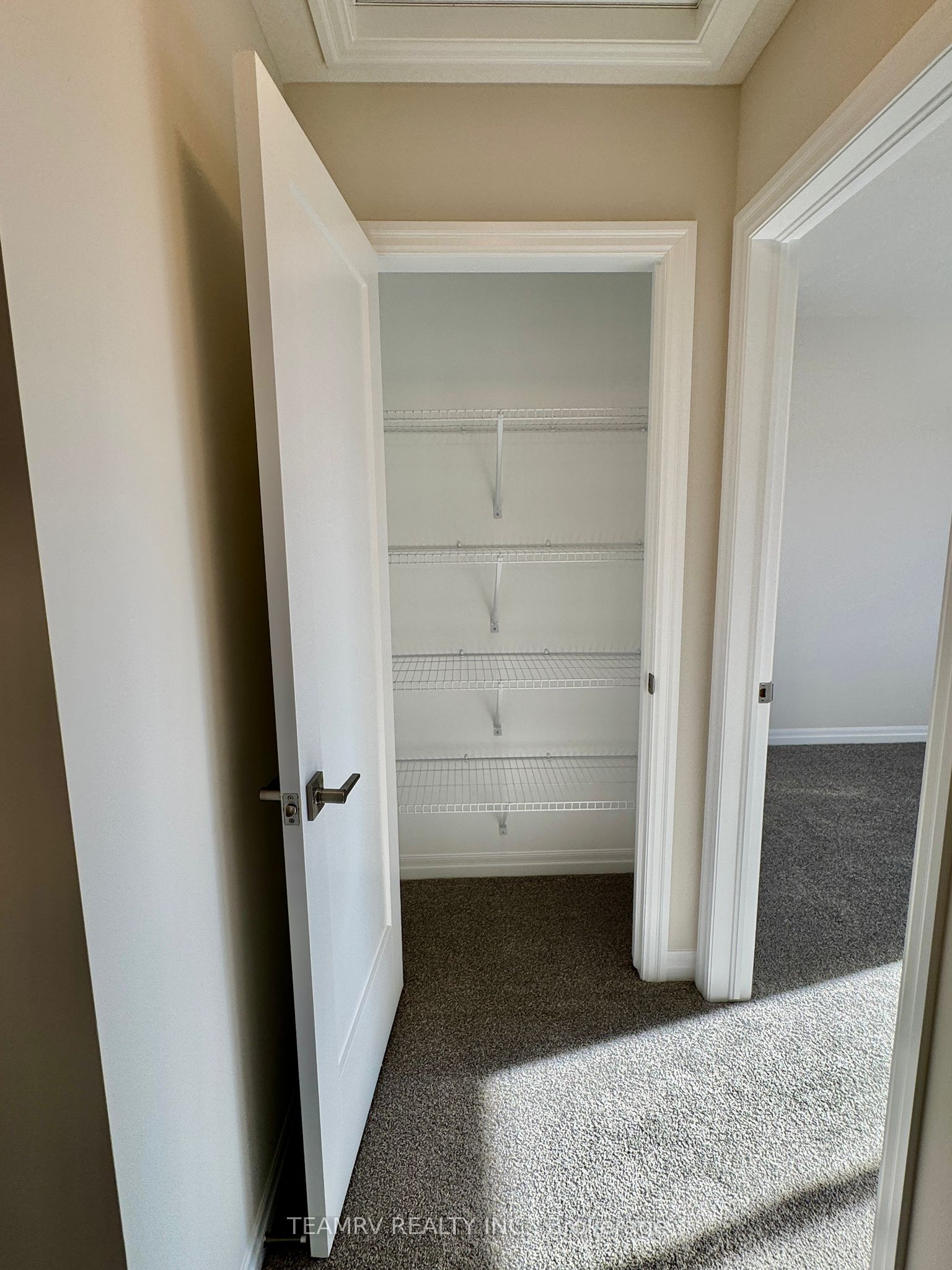 35 Canary Street Property Photo 12