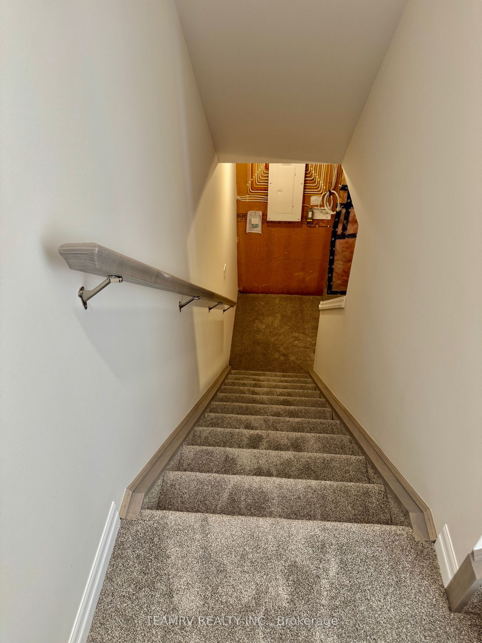 35 Canary Street Property Photo 19