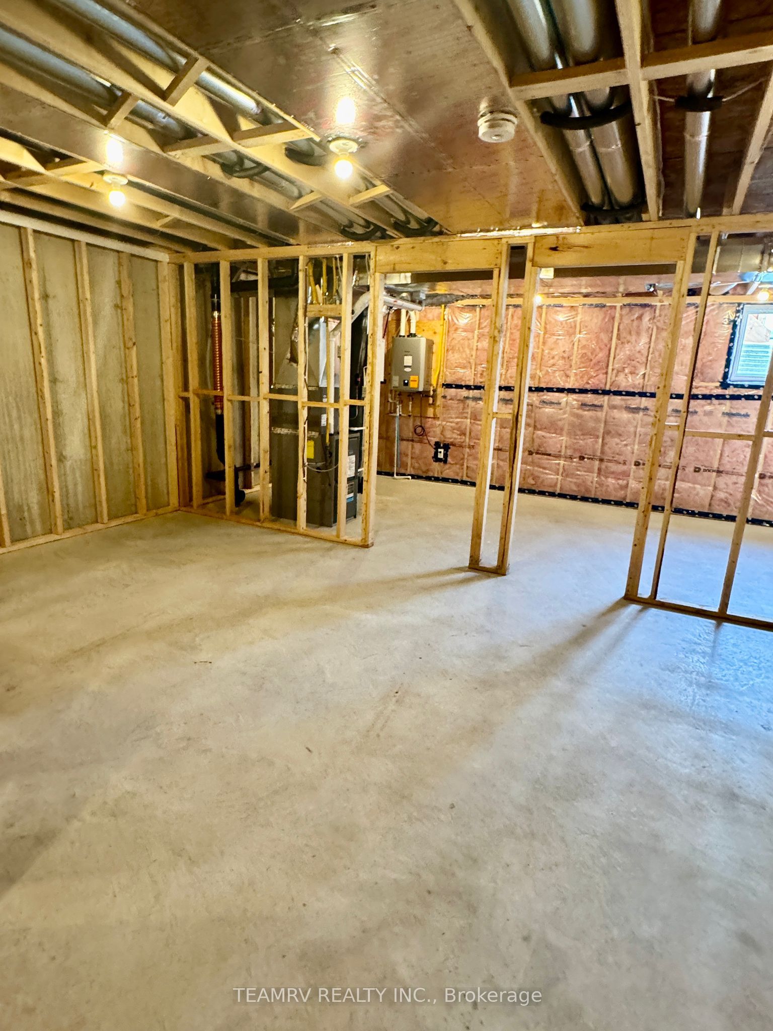35 Canary Street Property Photo 20