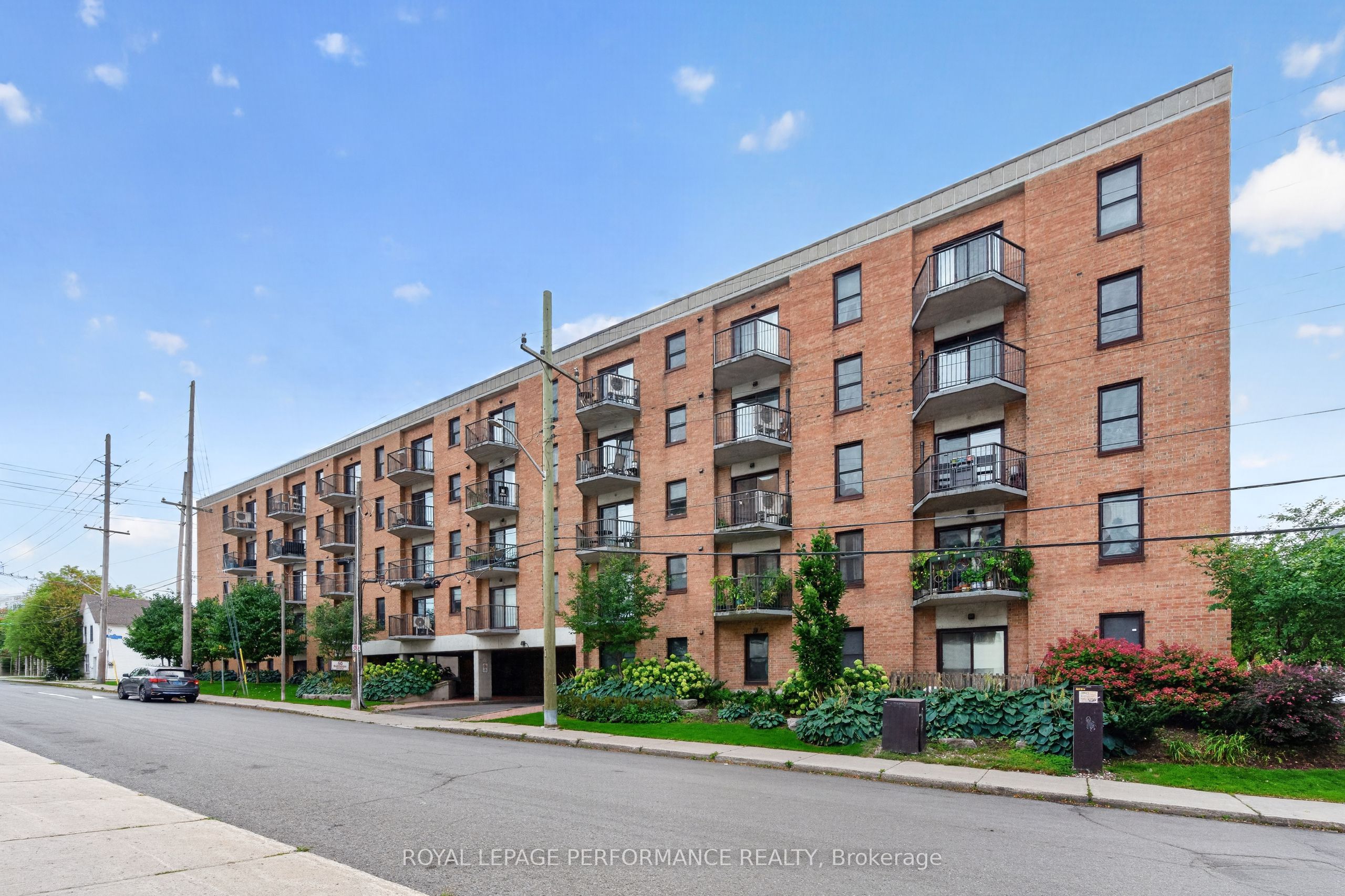 50 Burnside Avenue 407 Property Photo 1