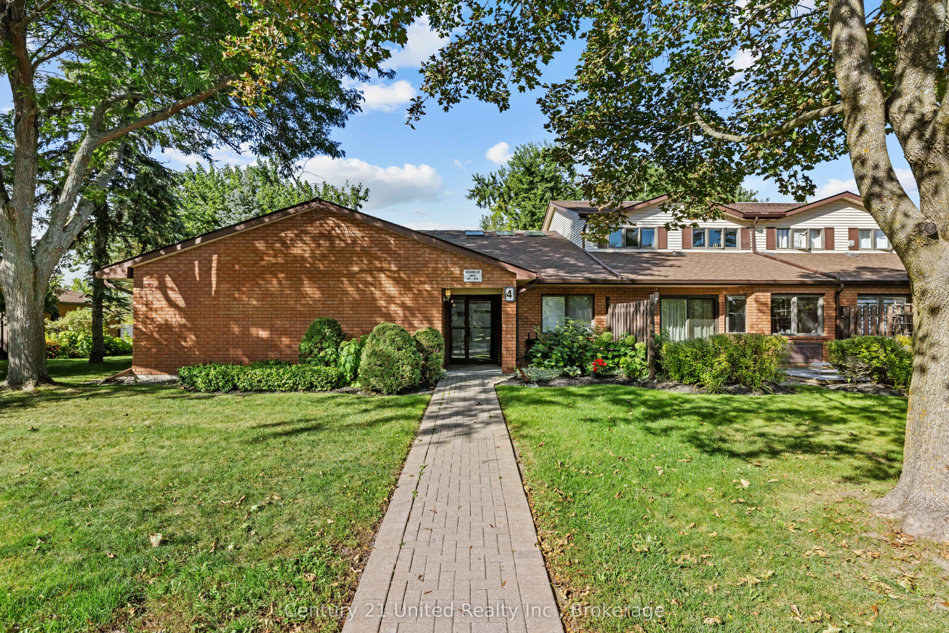 36 Champlain Crescent 10 Property Photo 1