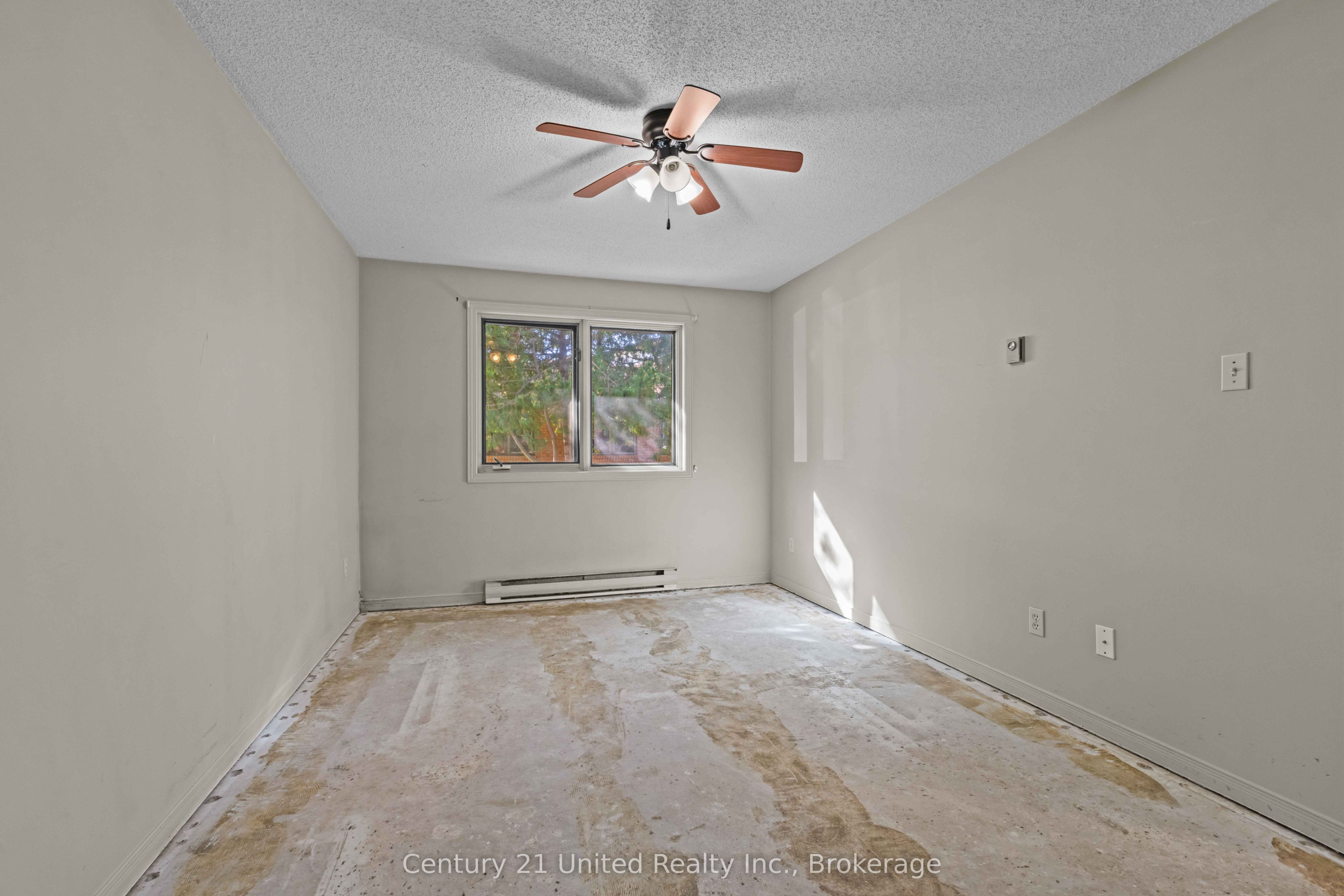 36 Champlain Crescent 10 Property Photo 15