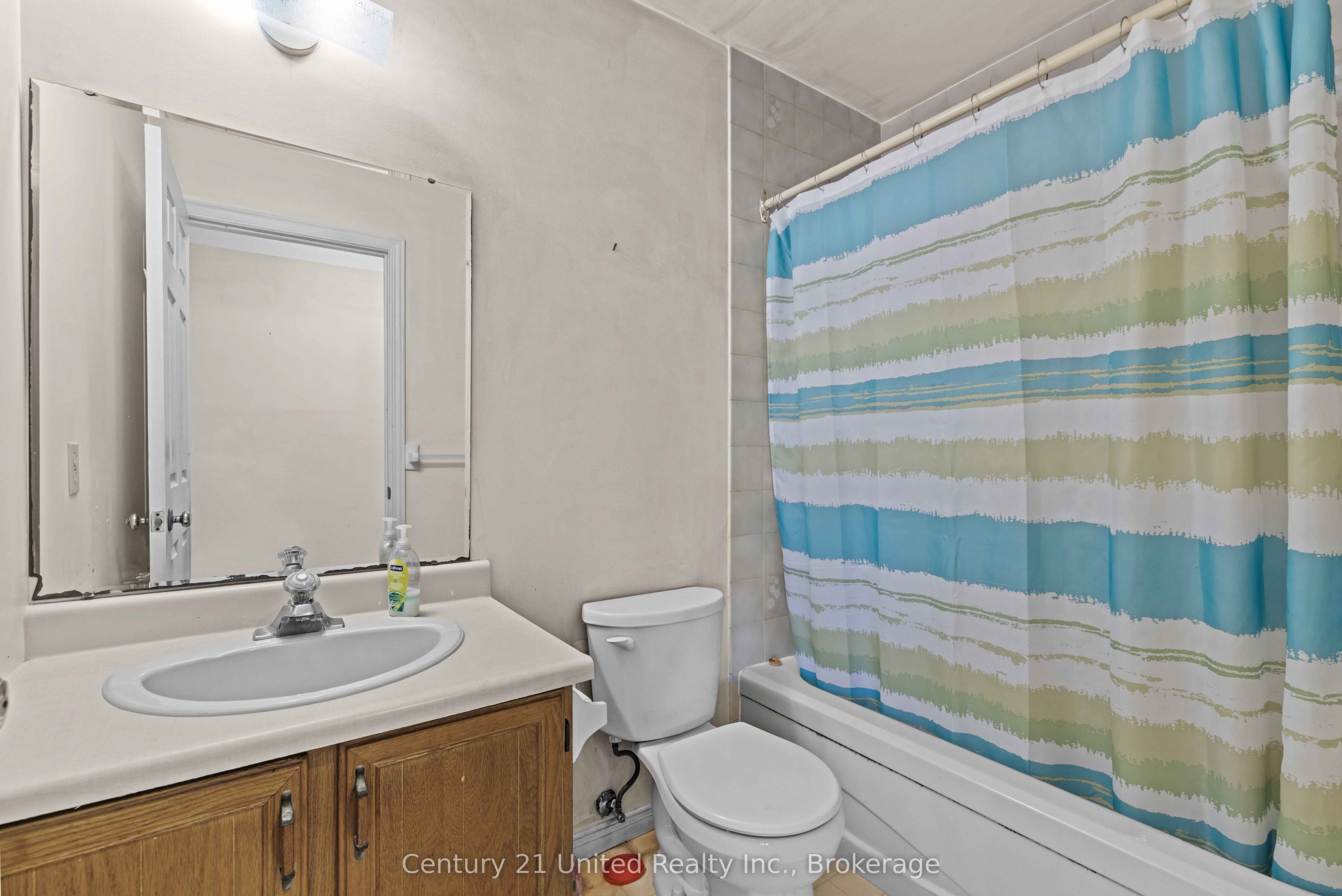 36 Champlain Crescent 10 Property Photo 19