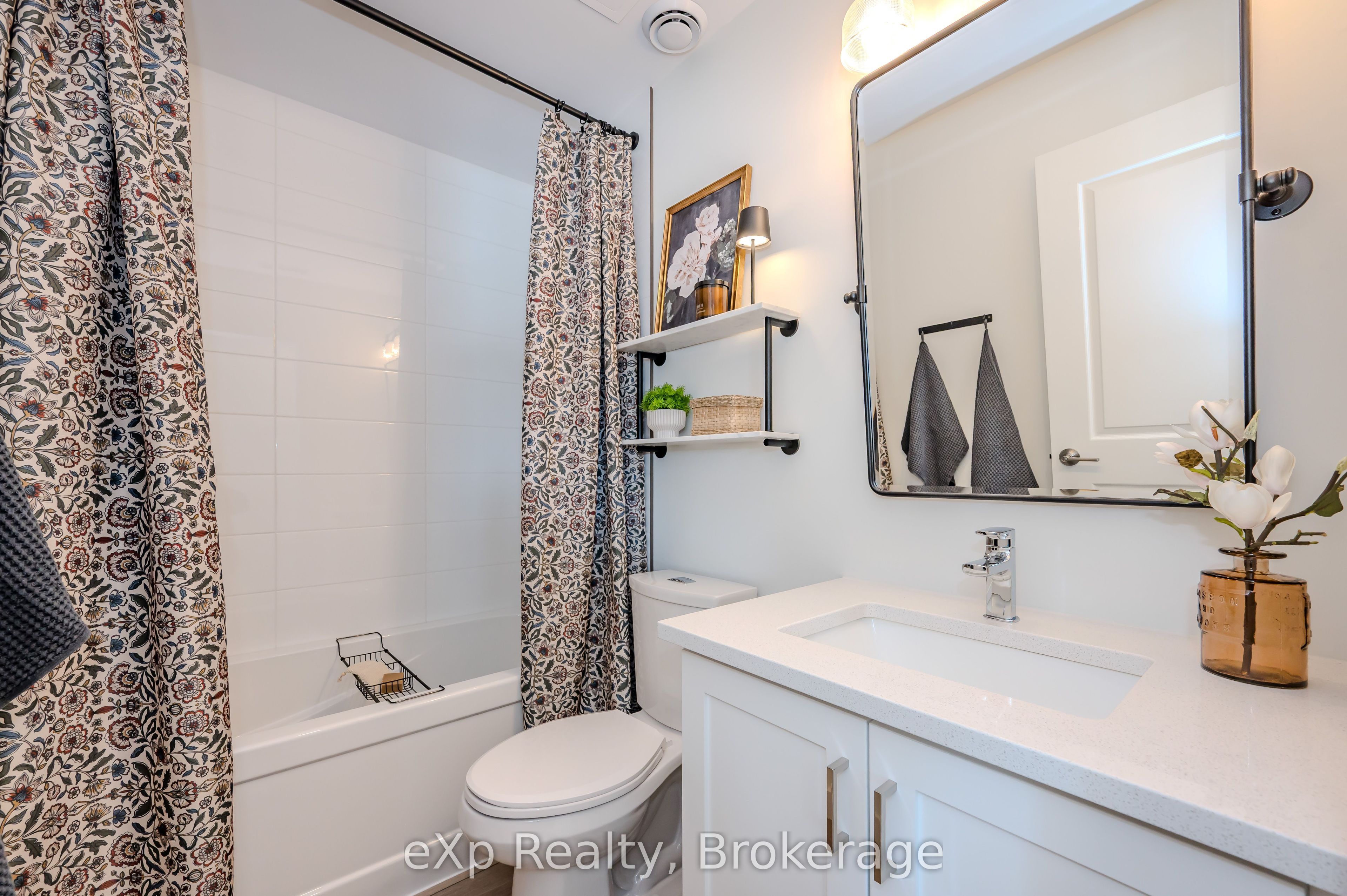 824 Woolwich Street 66 Property Photo 5
