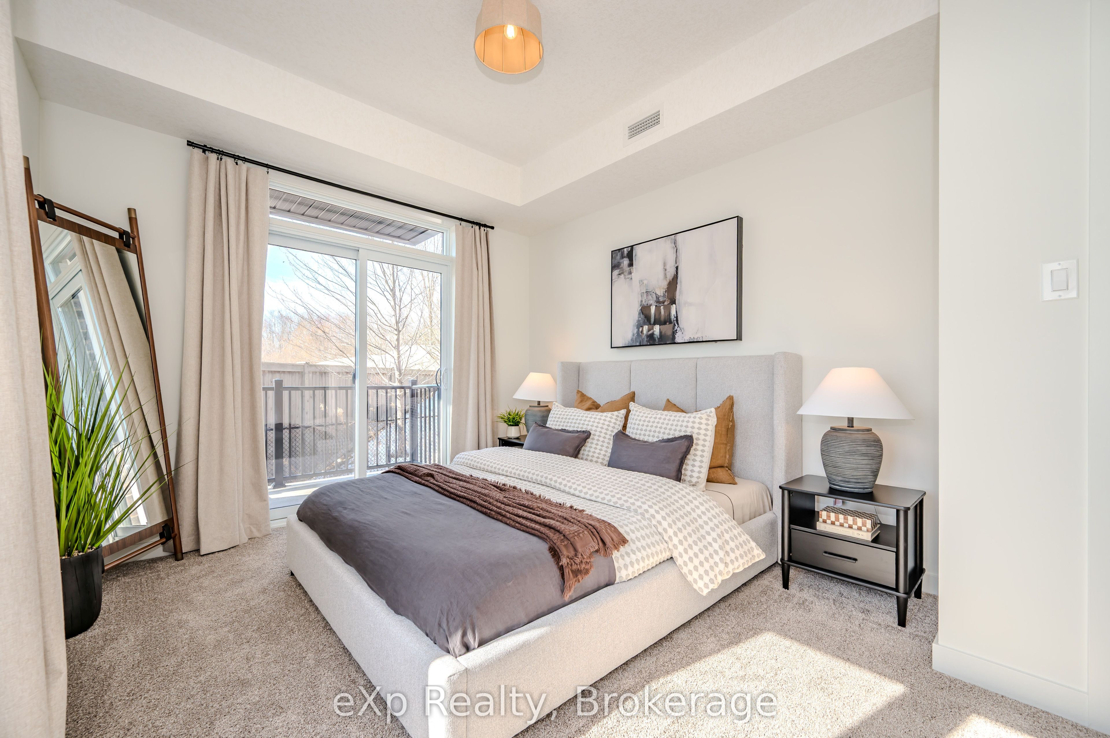 824 Woolwich Street 66 Property Photo 6