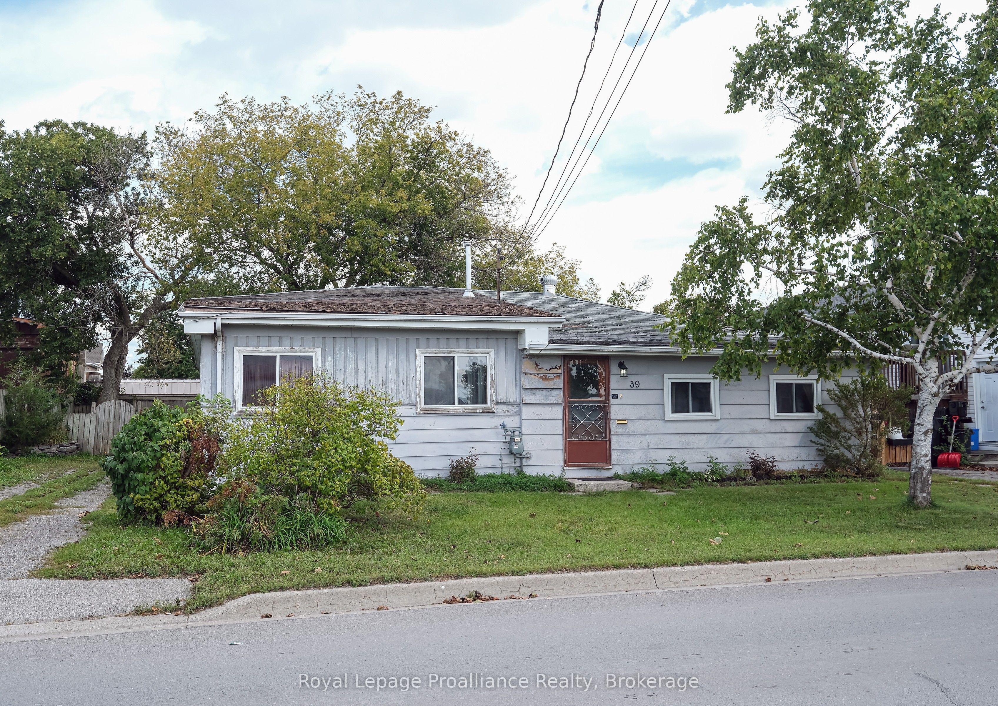 39 Centre Street Property Photo 1