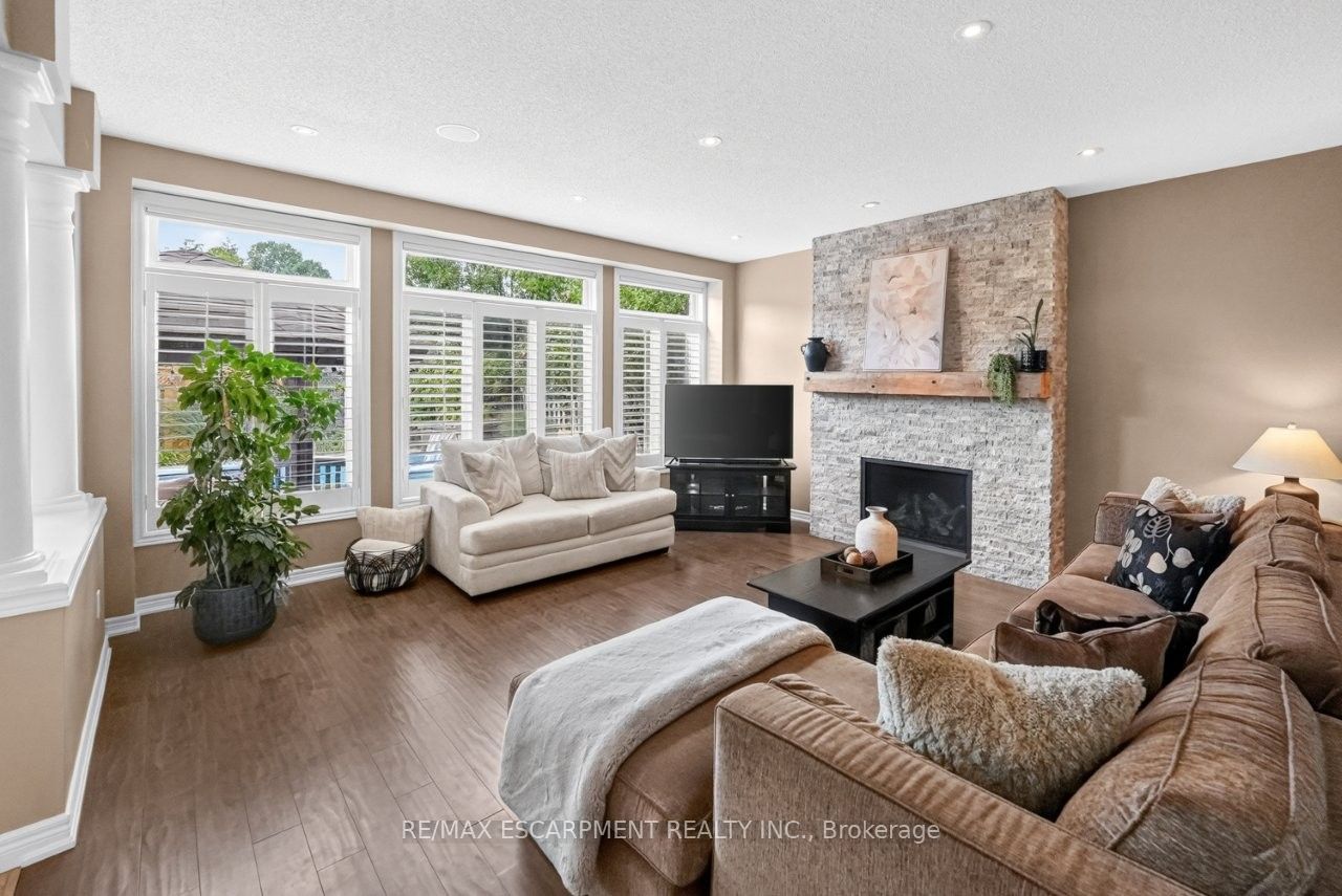 123 Moorland Crescent Property Photo 7