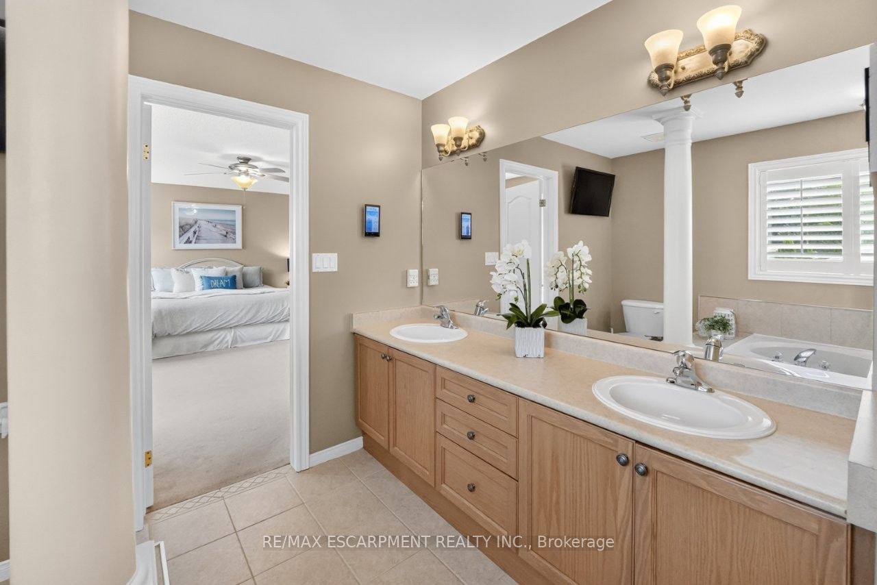 123 Moorland Crescent Property Photo 20