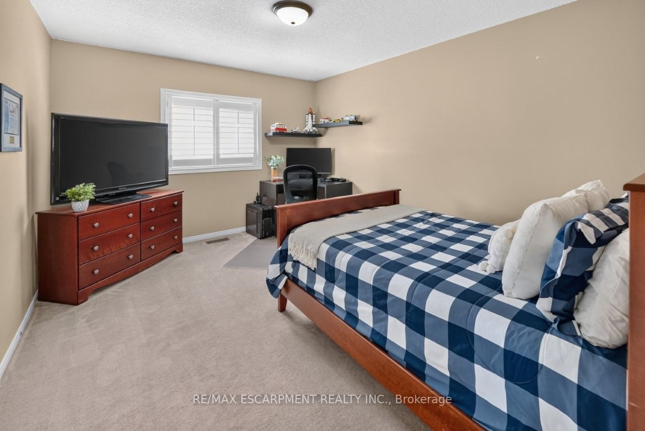 123 Moorland Crescent Property Photo 22