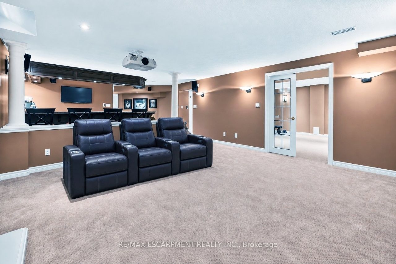 123 Moorland Crescent Property Photo 26