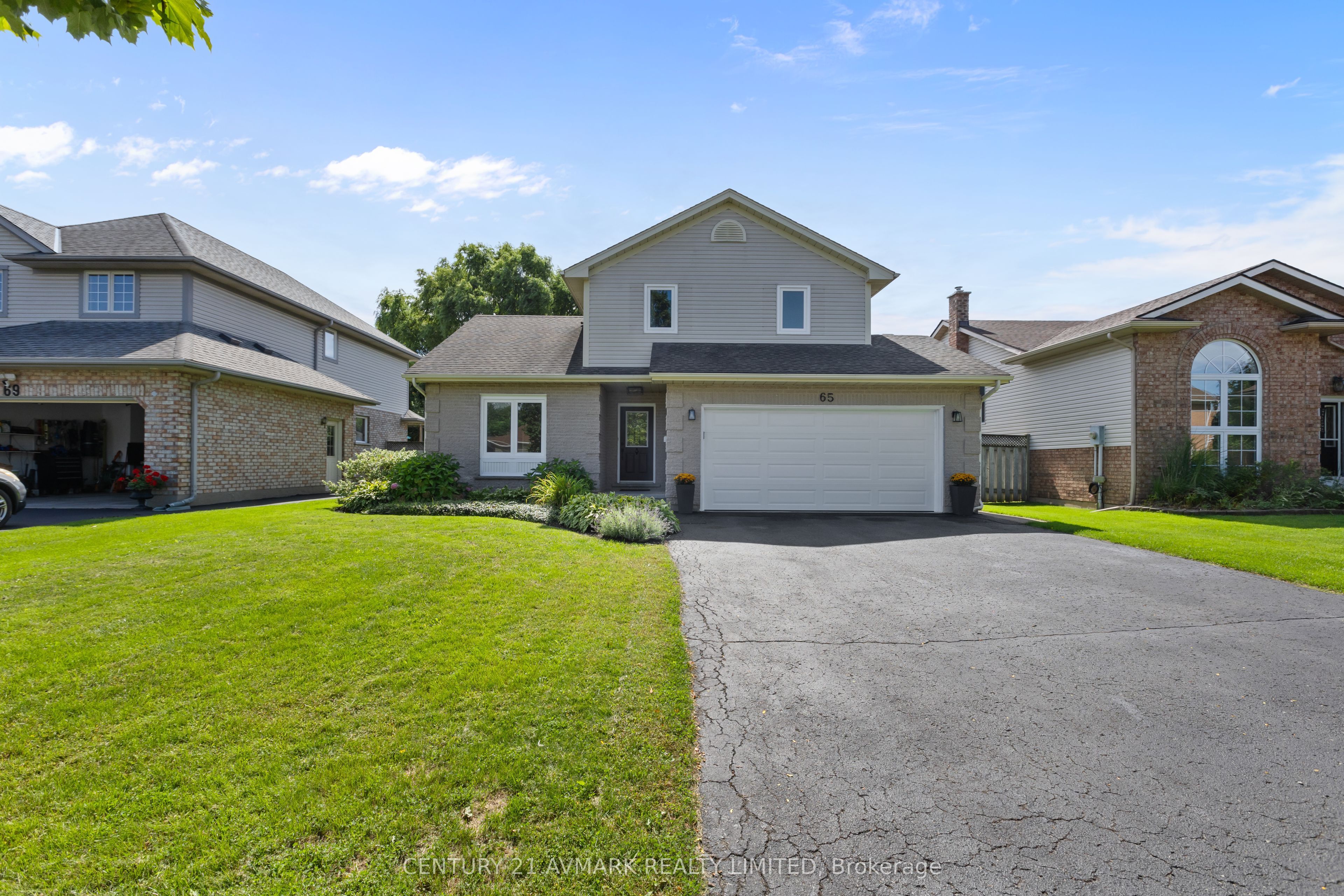 65 Wellandvale Drive Property Photo 1