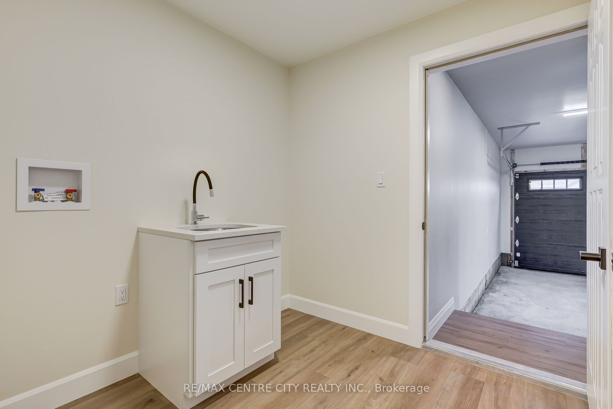 11424 Bailey Court Property Photo 13