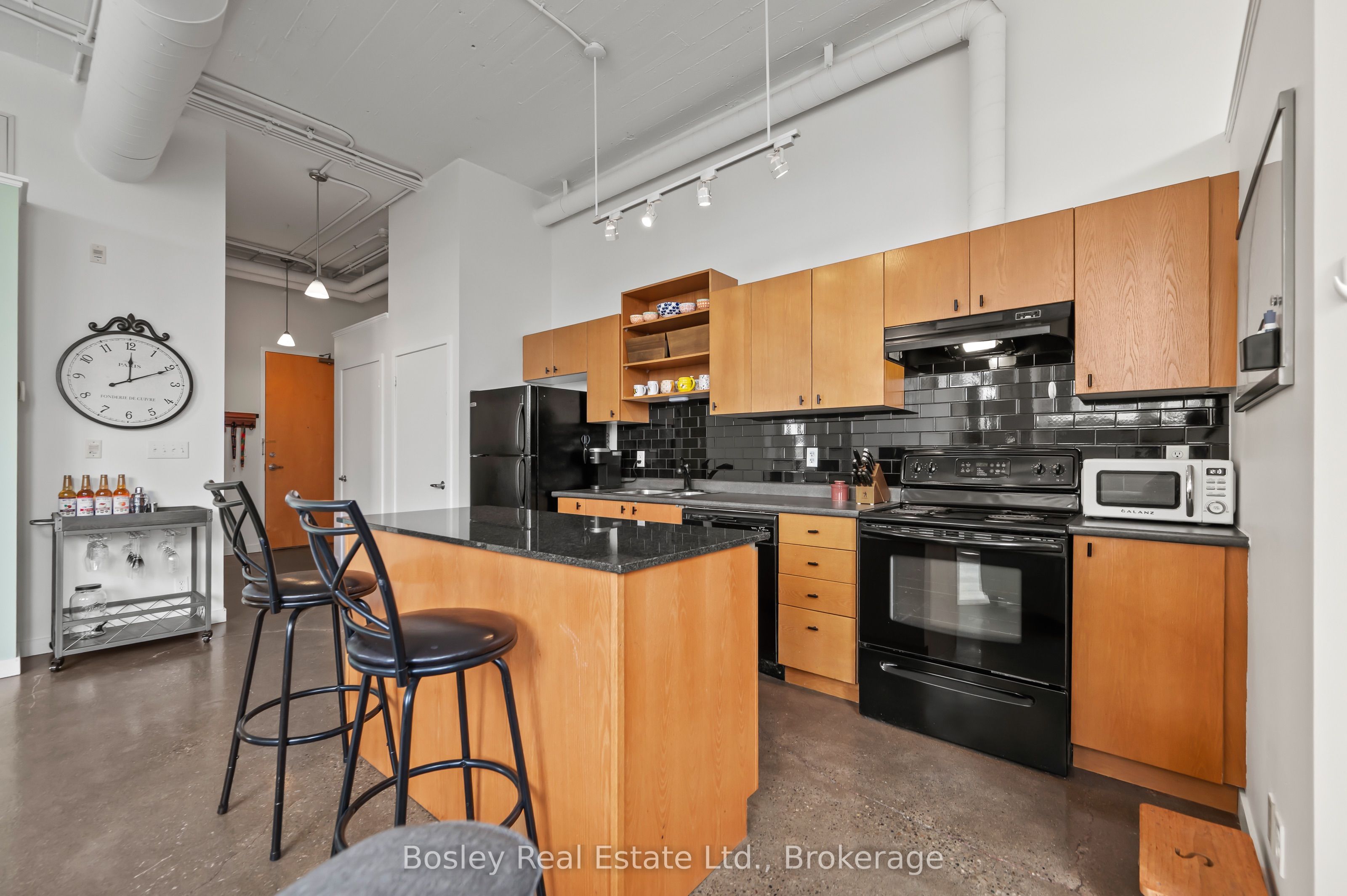 404 King Street W 308 Property Photo 9