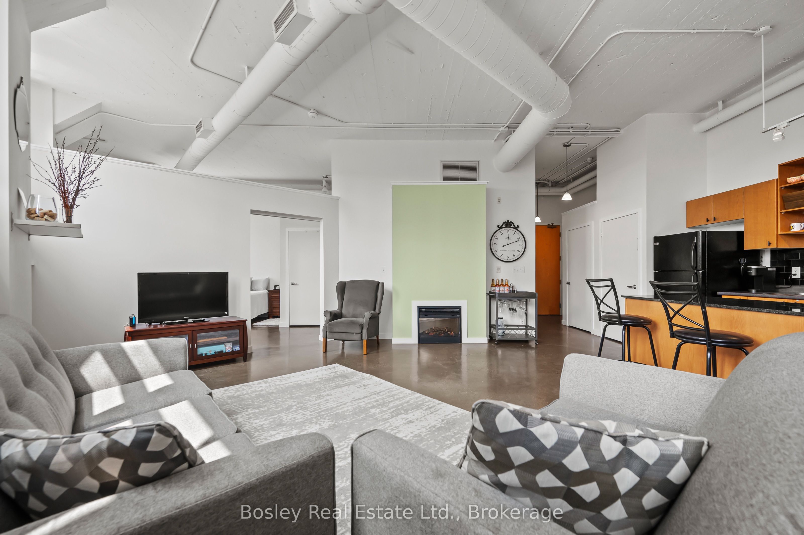 404 King Street W 308 Property Photo 12