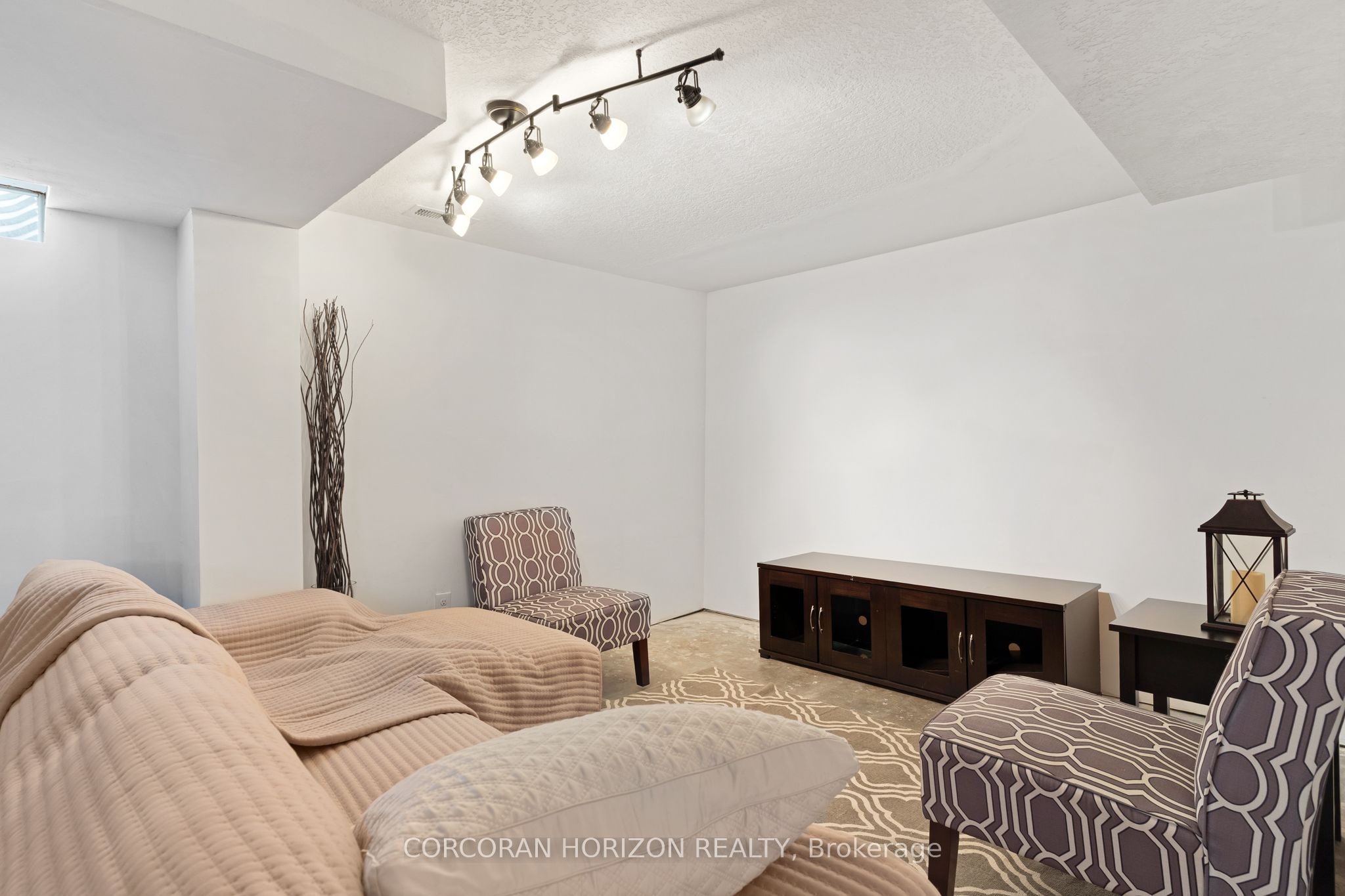 63 Cedarhill Crescent Property Photo 30