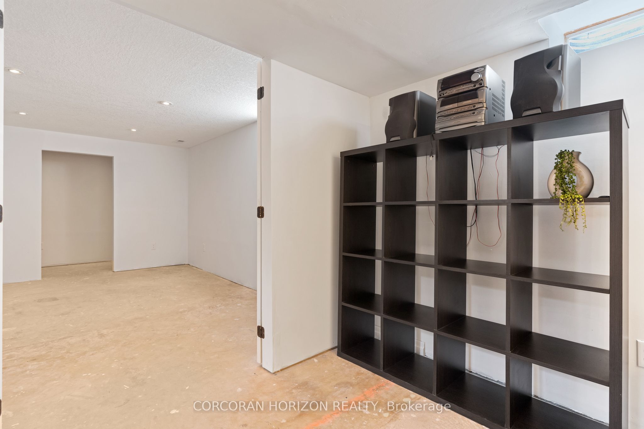 63 Cedarhill Crescent Property Photo 32