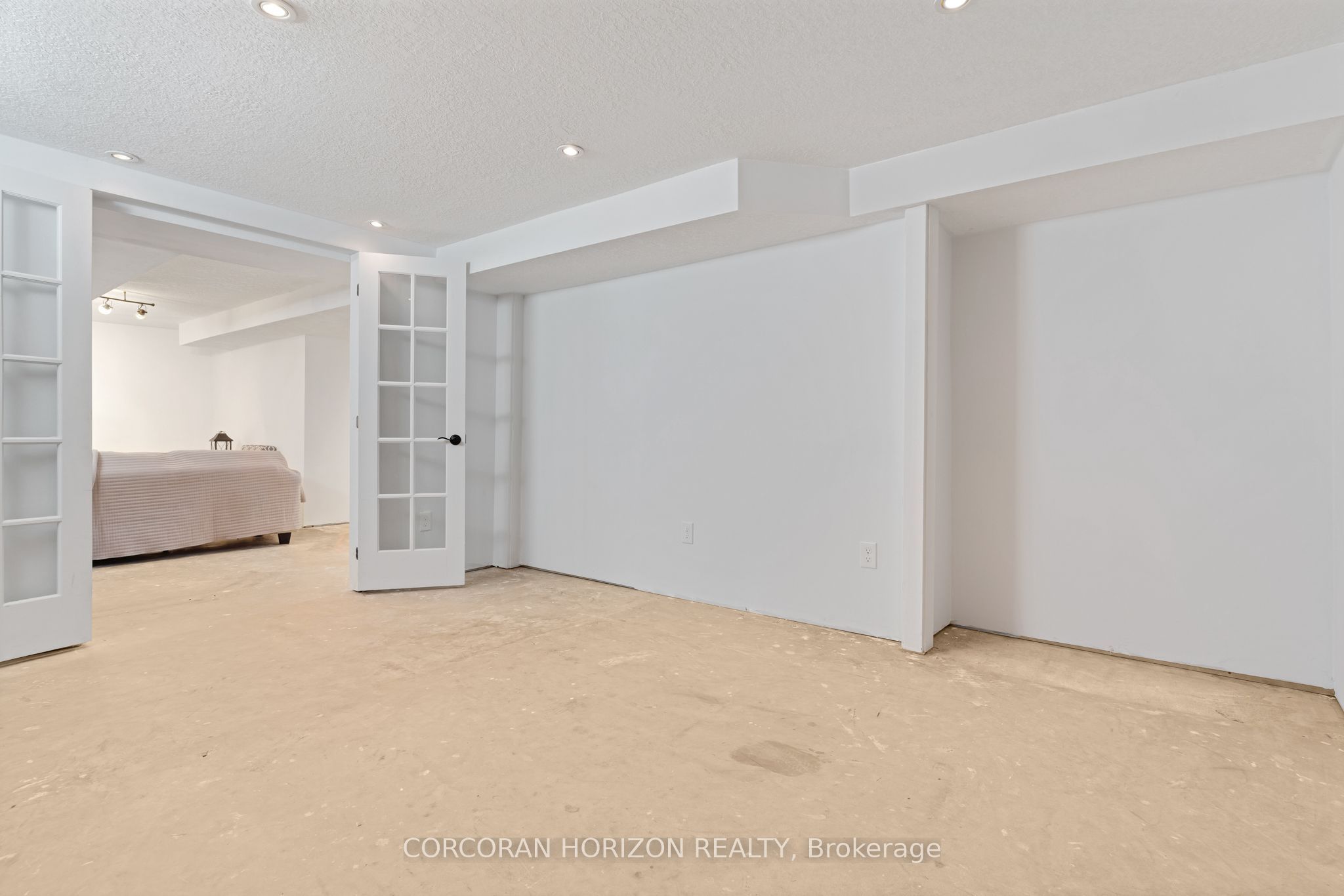 63 Cedarhill Crescent Property Photo 34