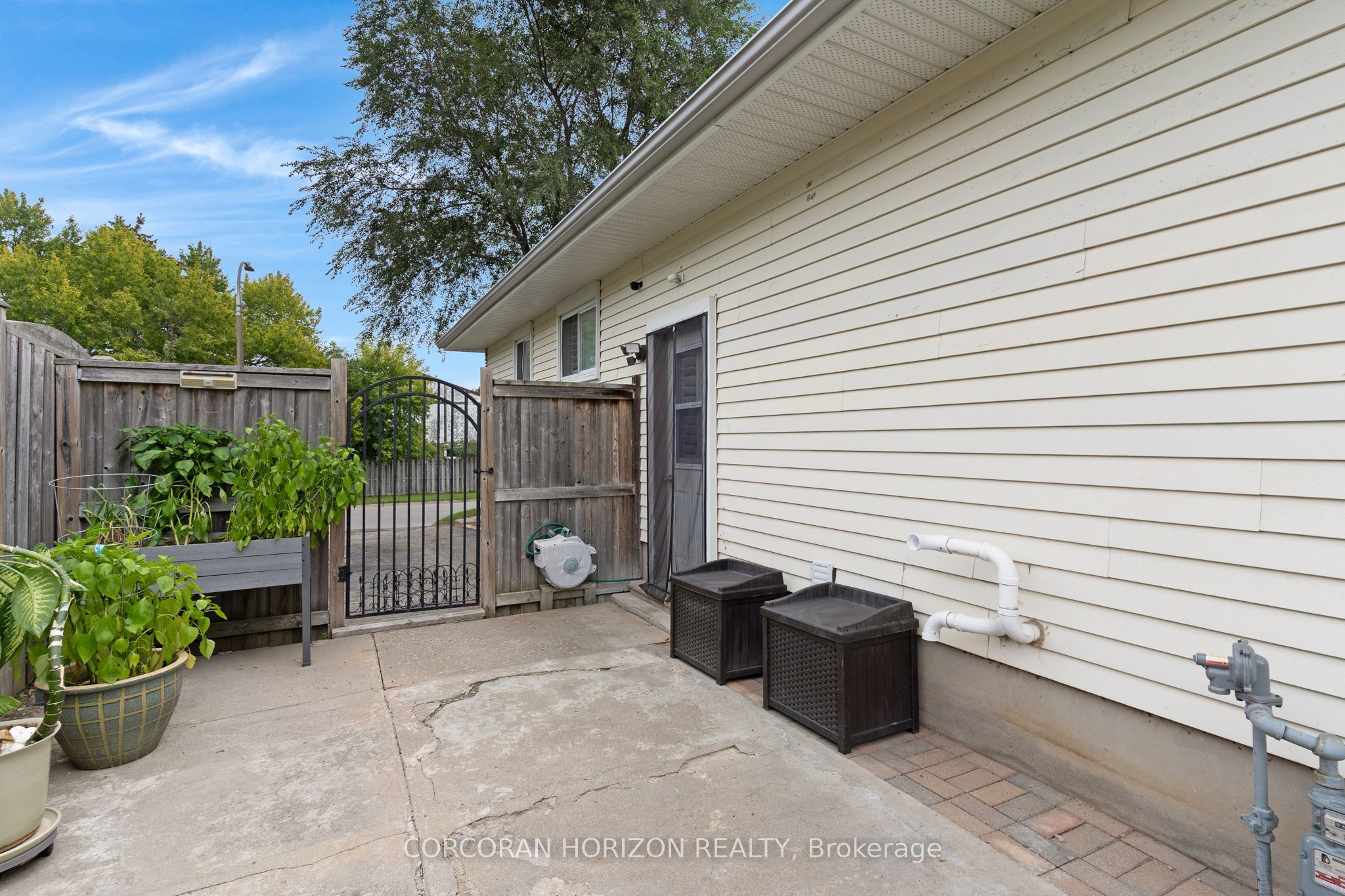63 Cedarhill Crescent Property Photo 44
