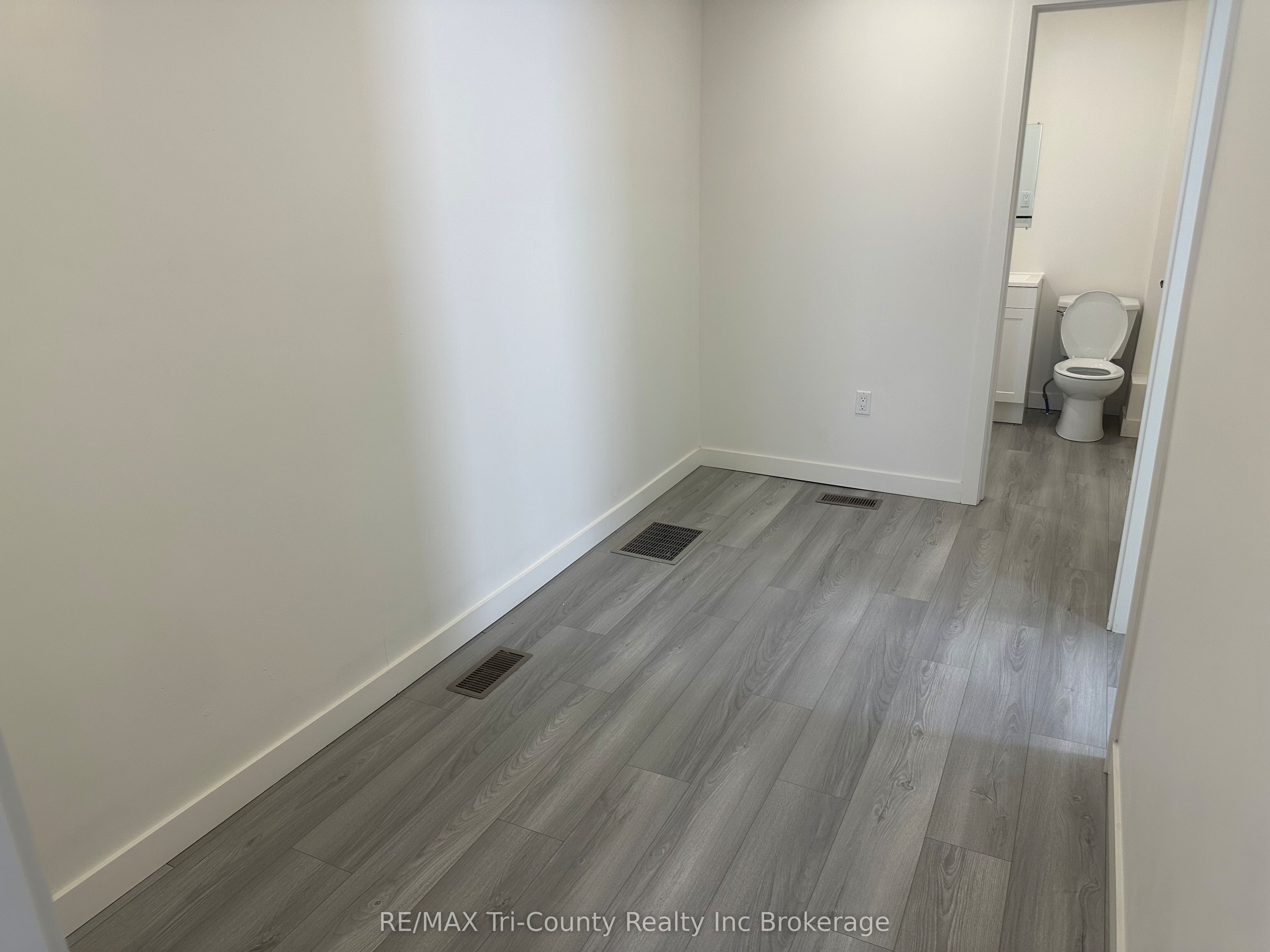 719 Elias Street Property Photo 23