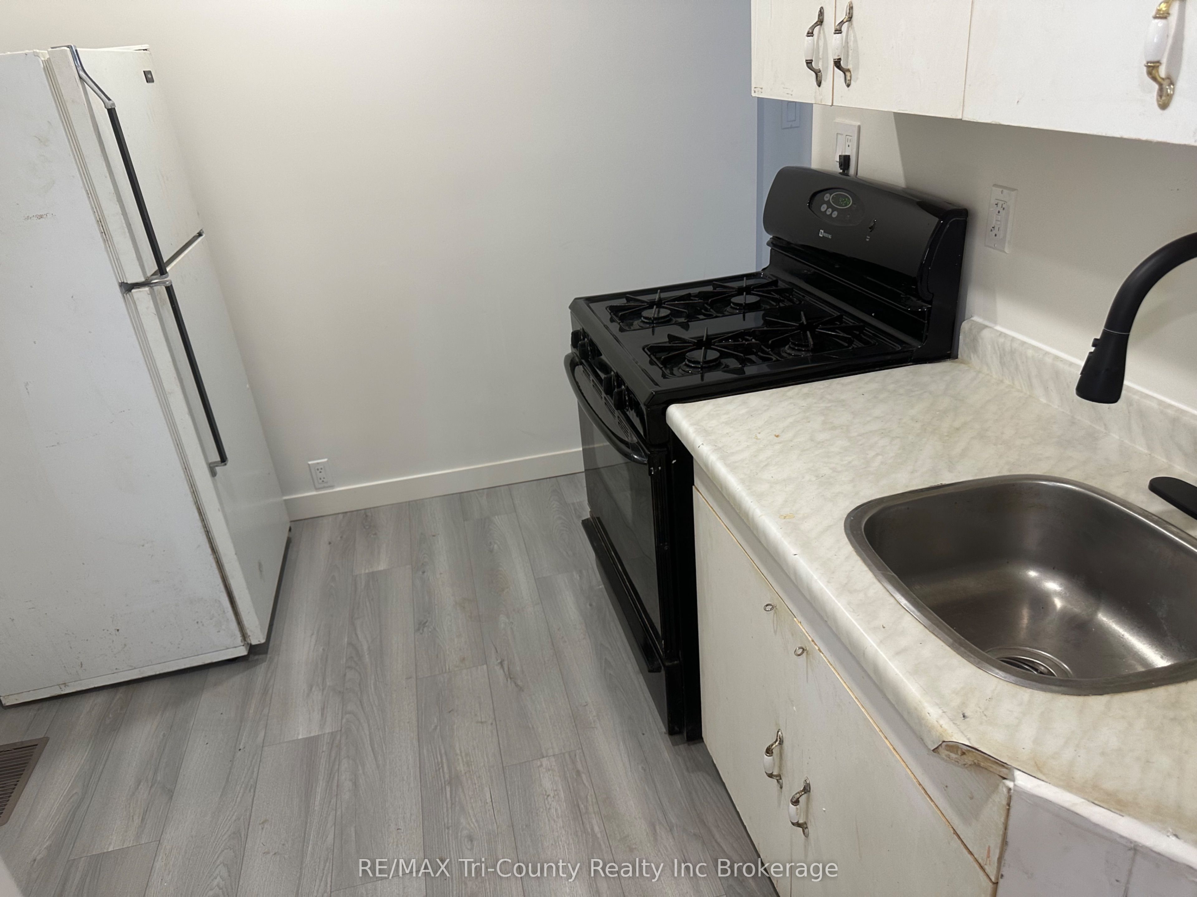 719 Elias Street Property Photo 27