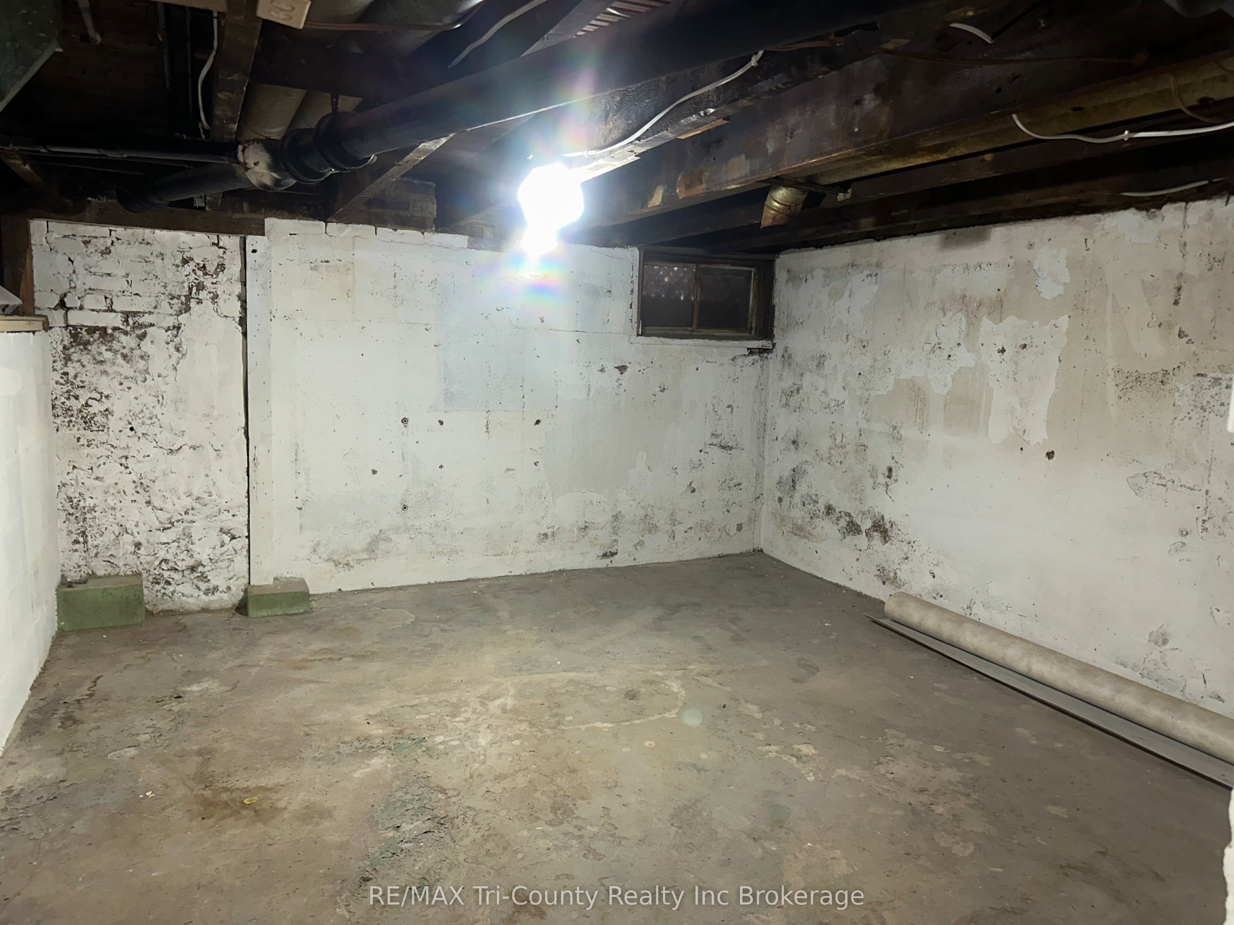 719 Elias Street Property Photo 34