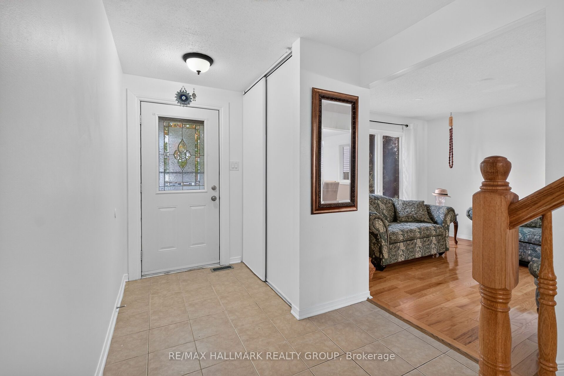 502 Rougemount Crescent Property Photo 4