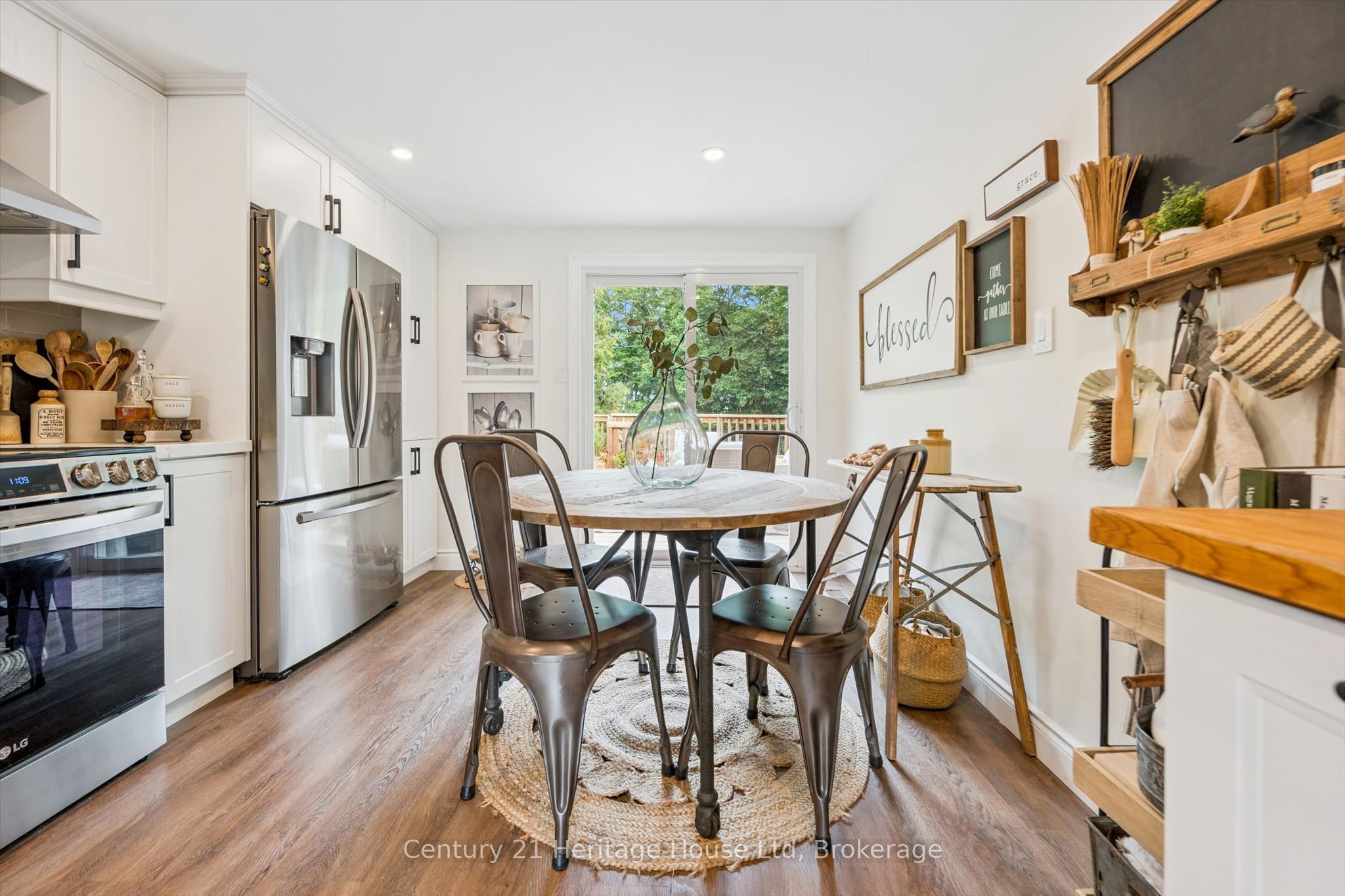 635 Hillview Road Property Photo 12