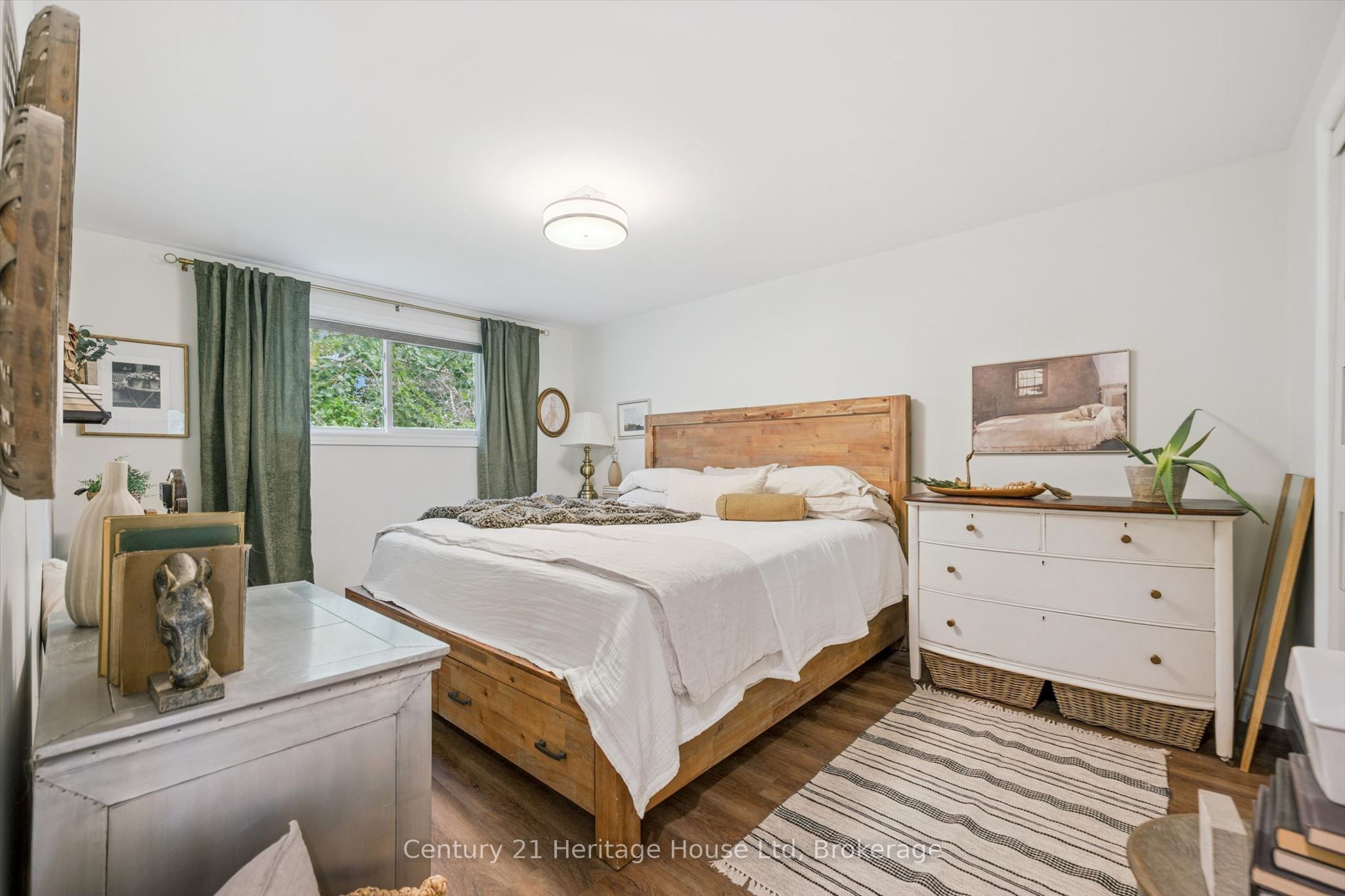 635 Hillview Road Property Photo 13