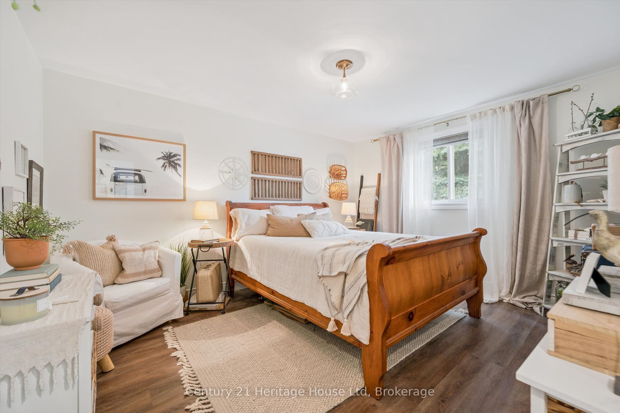 635 Hillview Road Property Photo 14