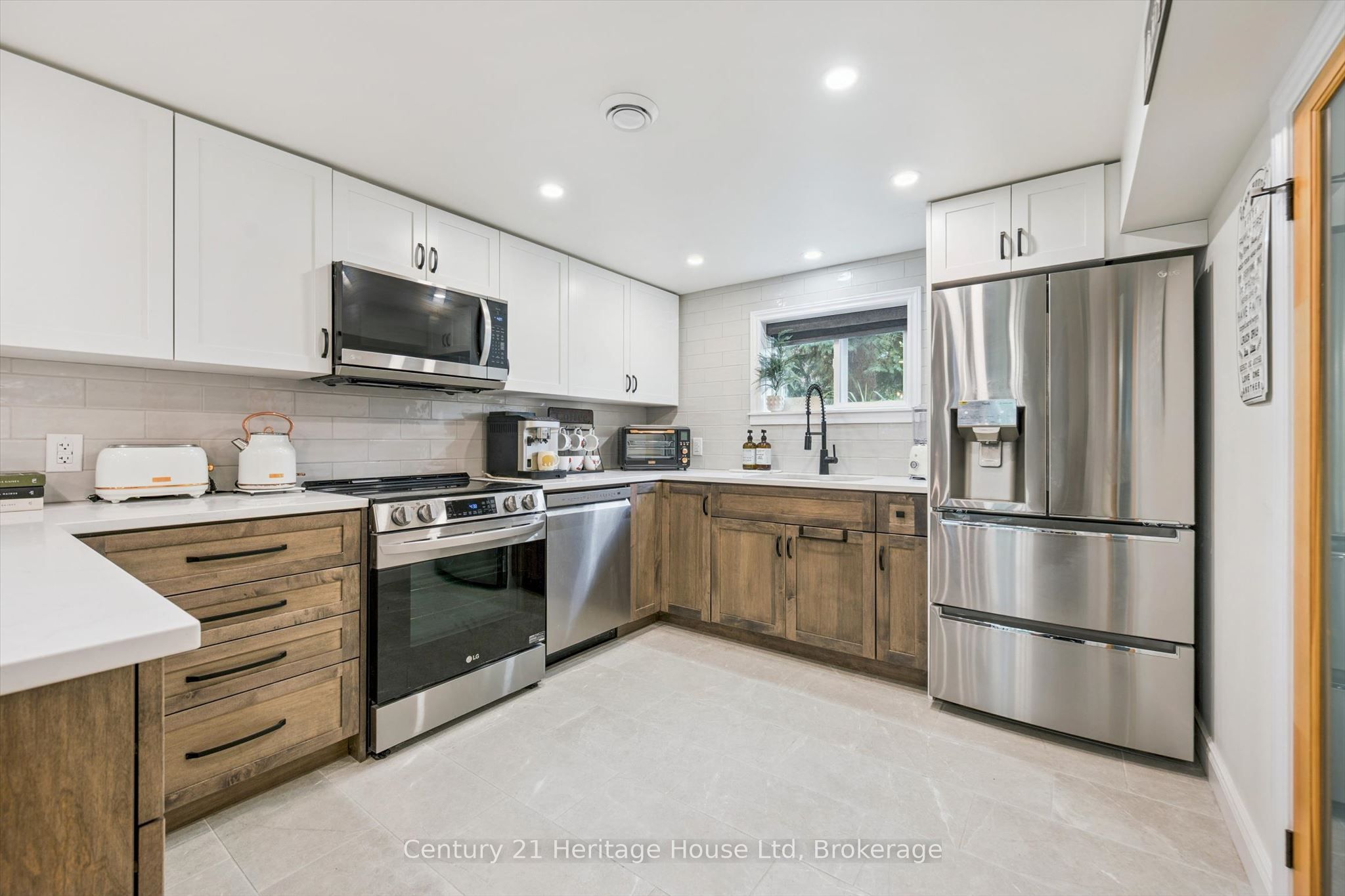 635 Hillview Road Property Photo 19