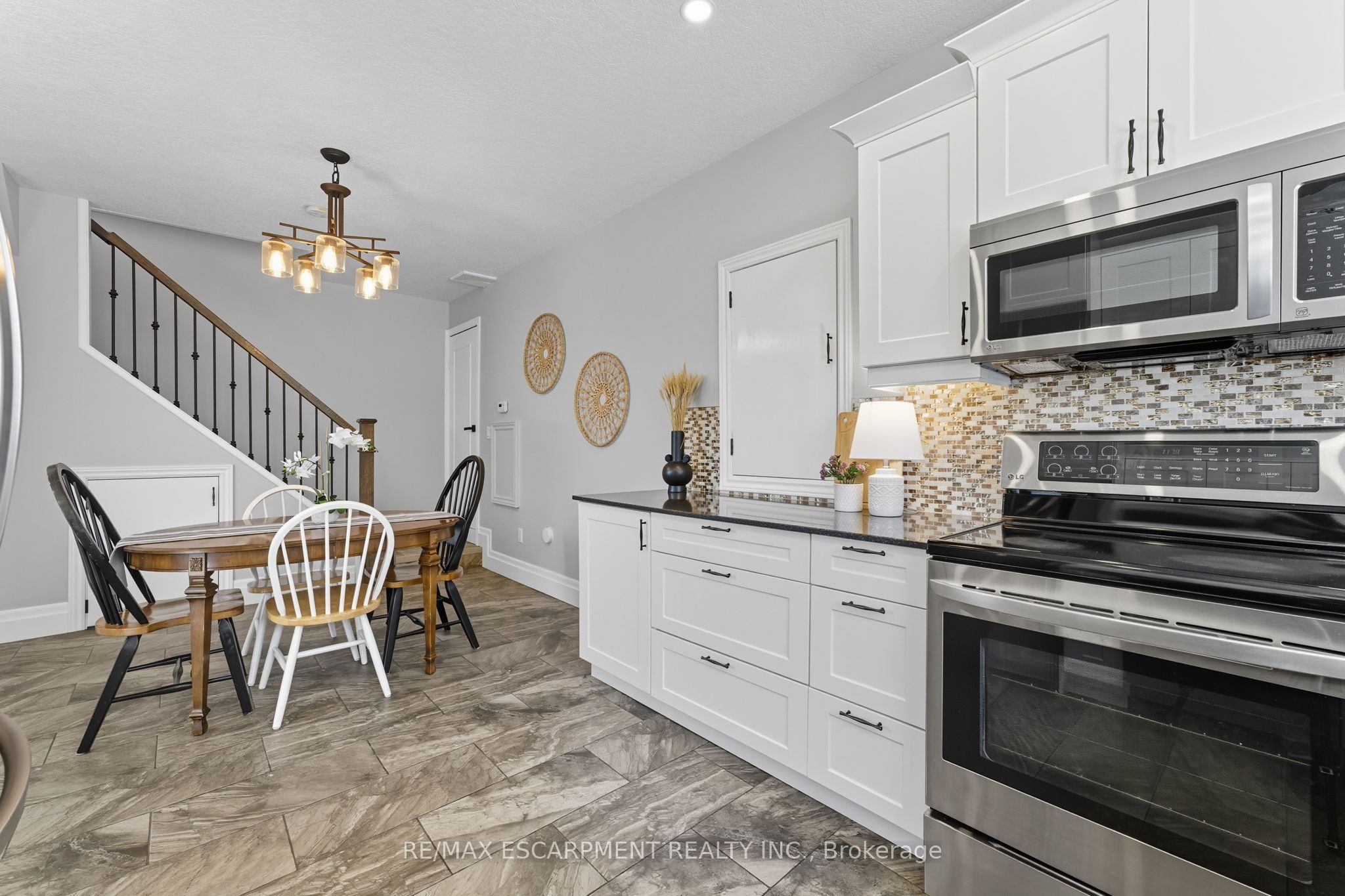1392 Wrigley Road Property Photo 36