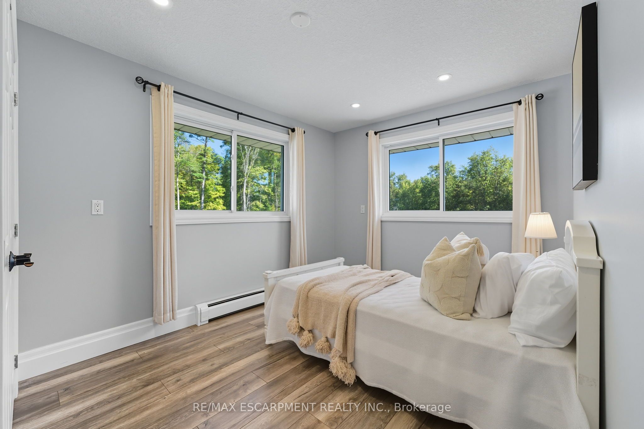 1392 Wrigley Road Property Photo 39