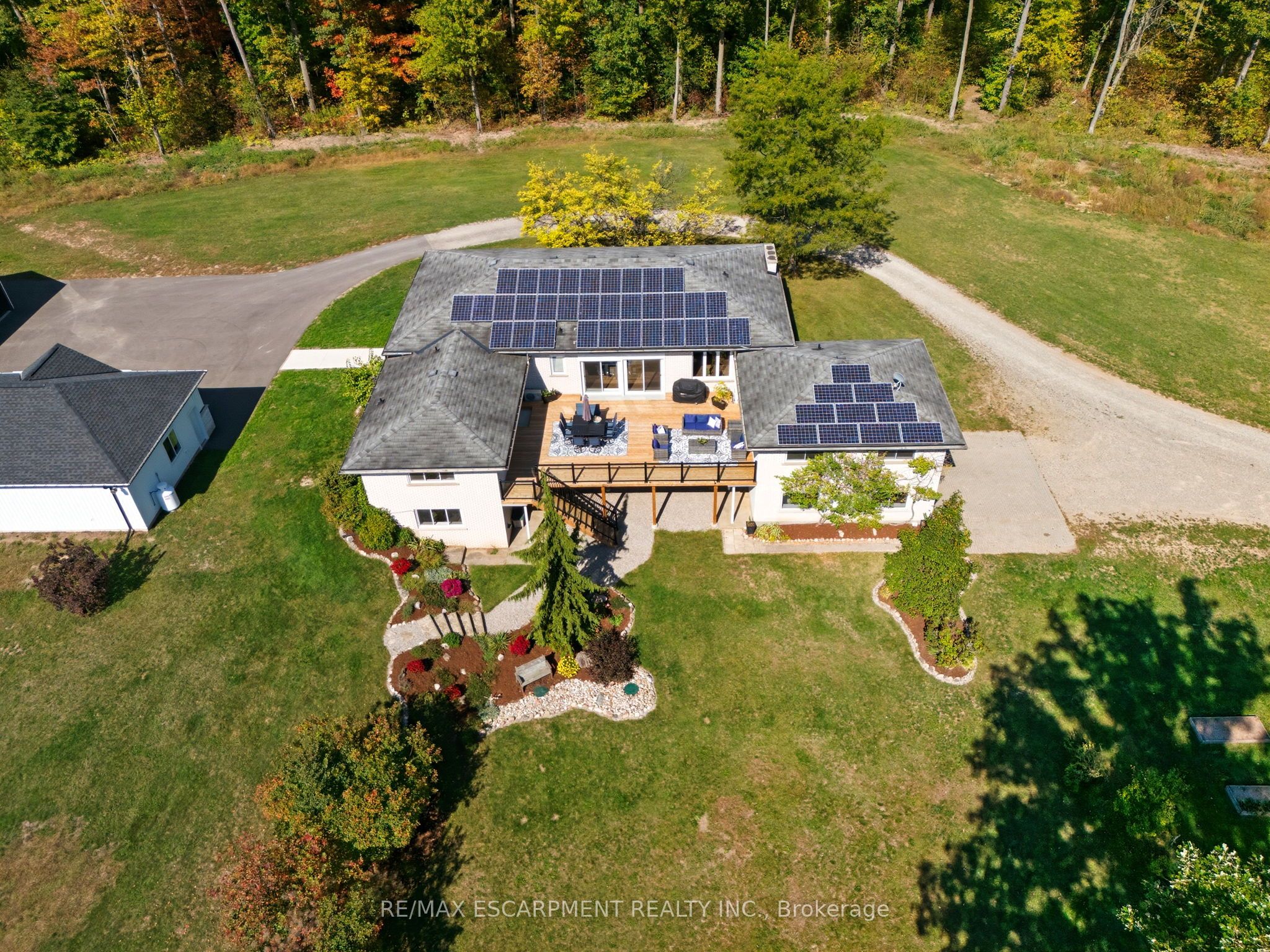 1392 Wrigley Road Property Photo 42