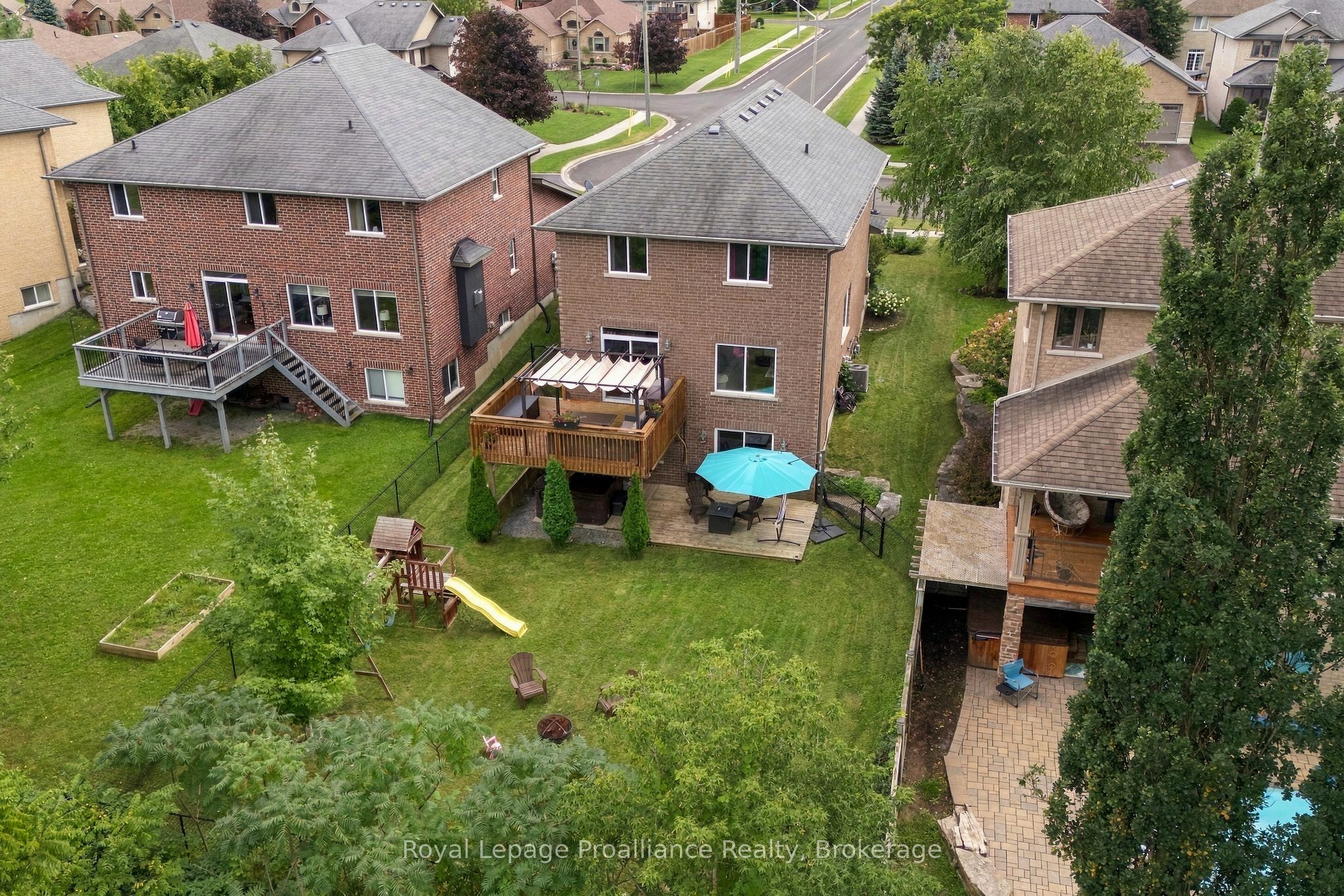 273 Avondale Road Property Photo 5