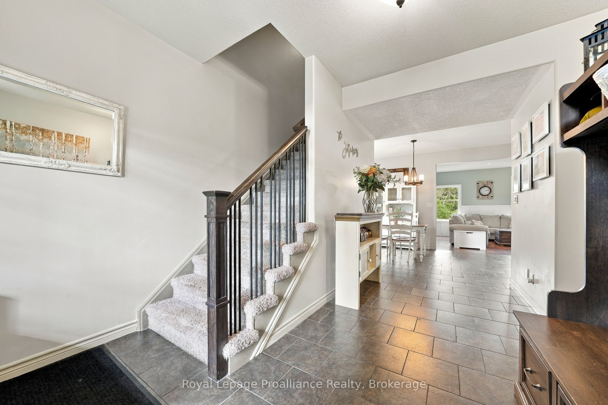 273 Avondale Road Property Photo 8
