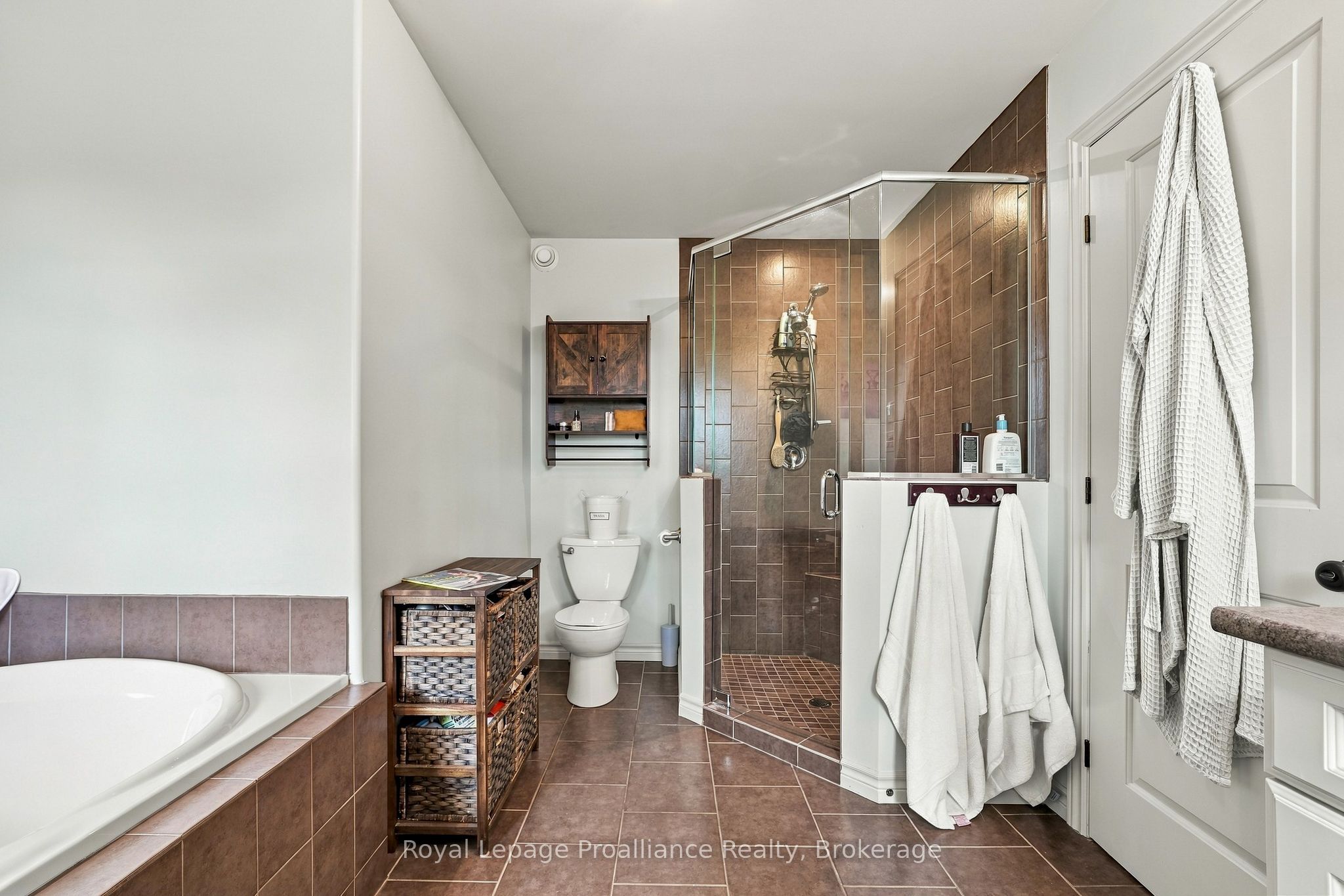 273 Avondale Road Property Photo 24