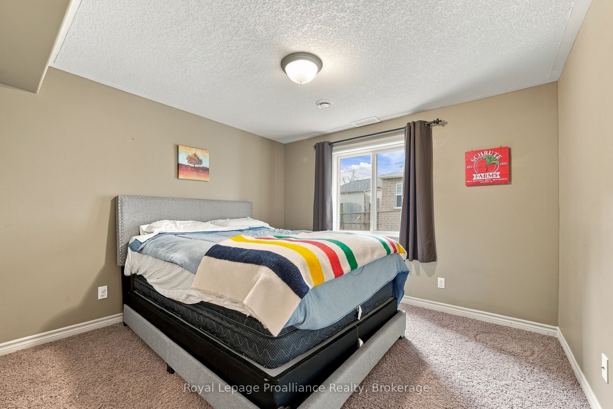 273 Avondale Road Property Photo 32